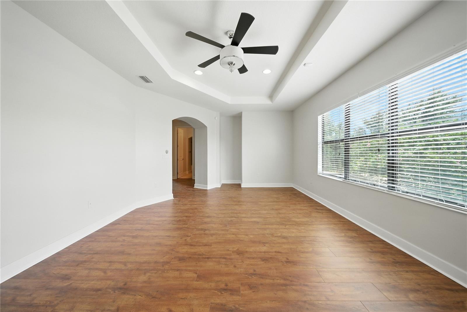 8209 DUNHAM STATION DR