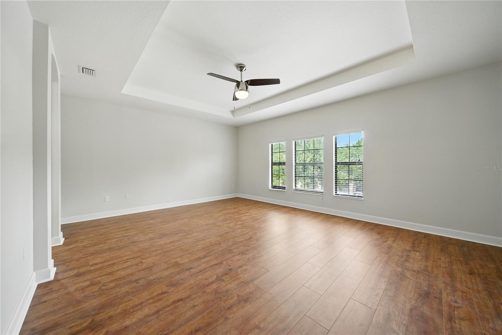 8209 DUNHAM STATION DR