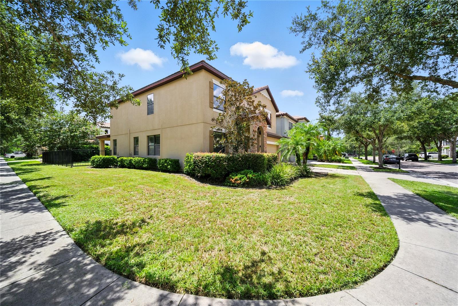 8209 DUNHAM STATION DR