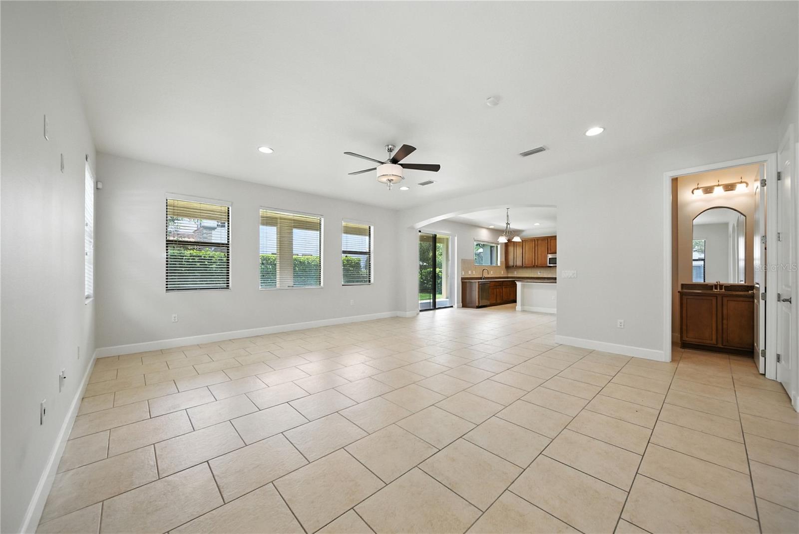 8209 DUNHAM STATION DR