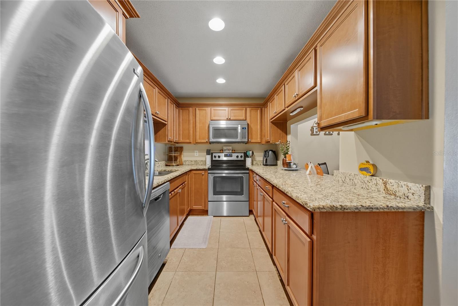 3100 LAKE PINE WAY #A2