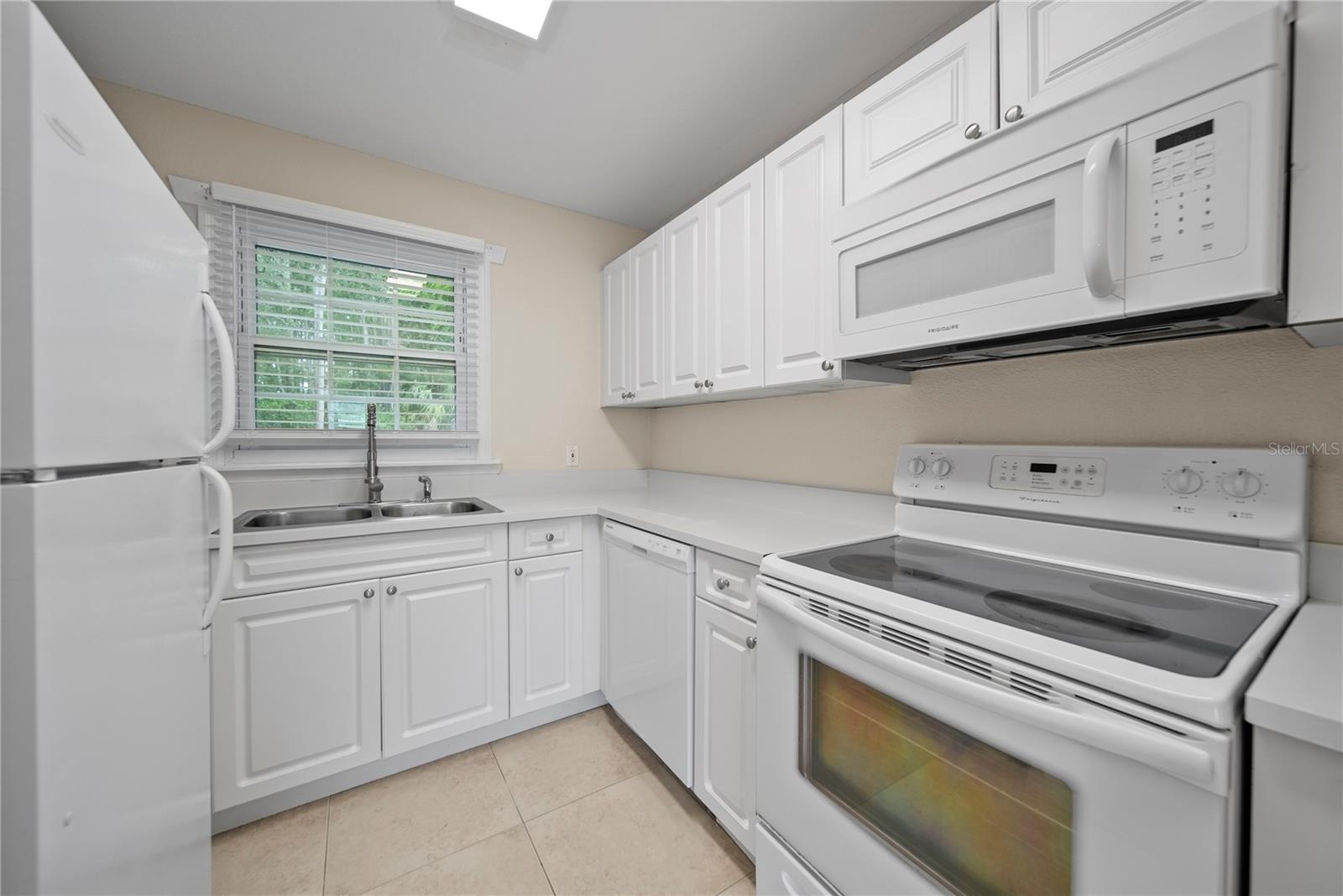 13713 JUNIPER BLOSSOM DR