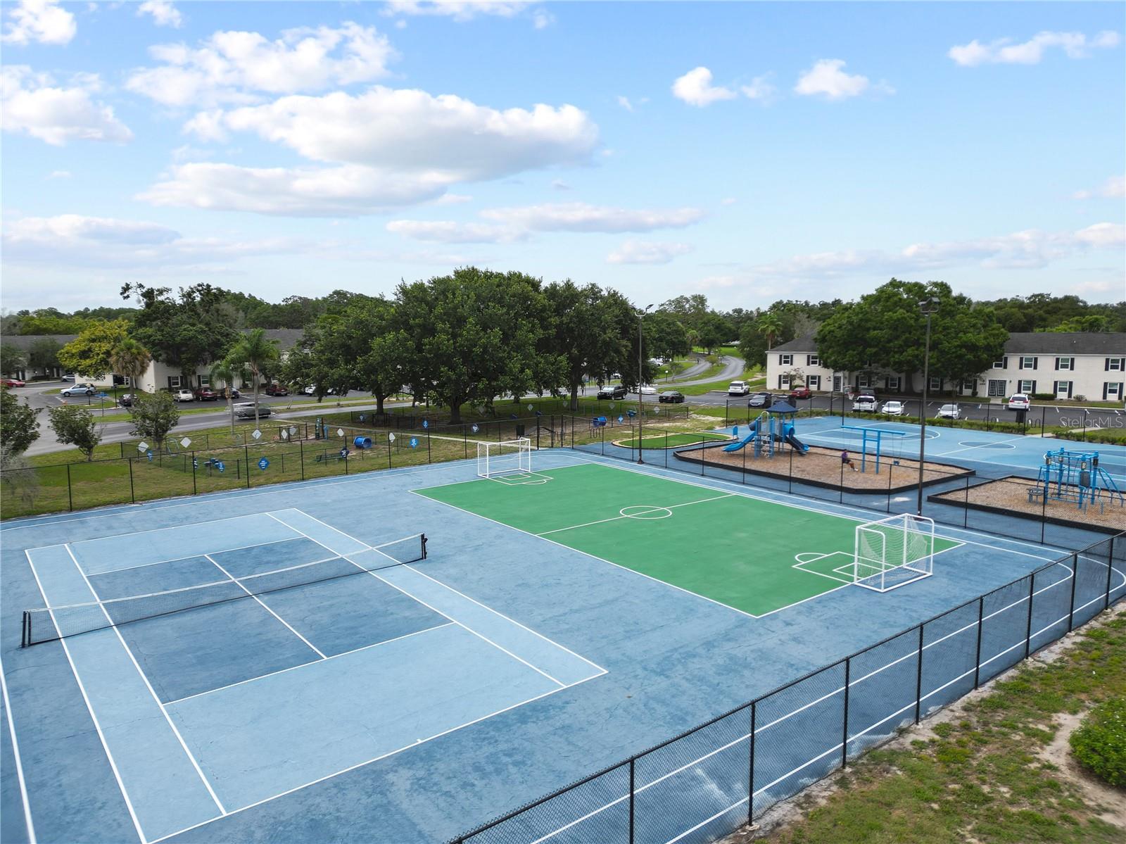 13713 JUNIPER BLOSSOM DR