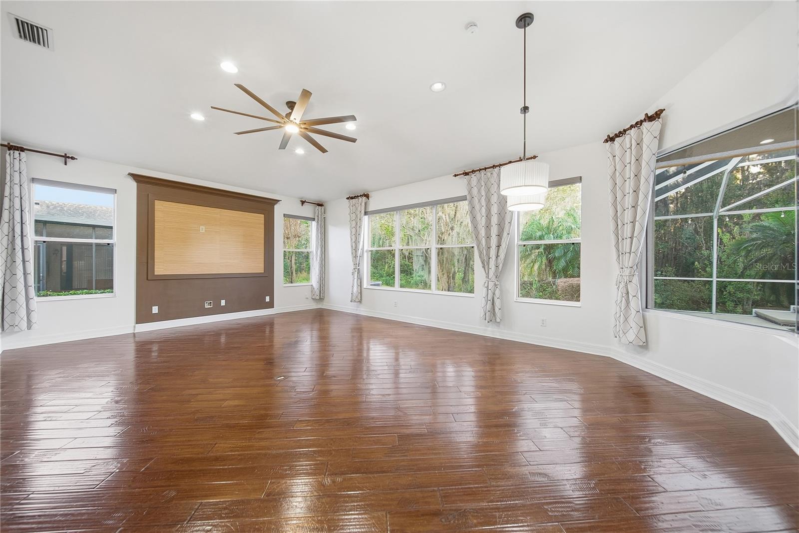 19238 CLIMBING ASTER DR