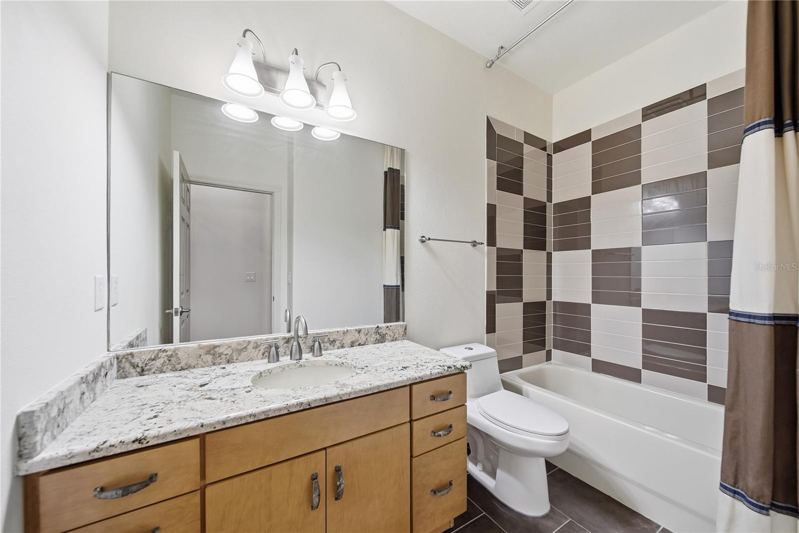 19238 CLIMBING ASTER DR