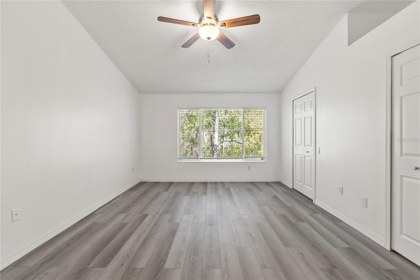 8646 HUNTERS KEY CIR