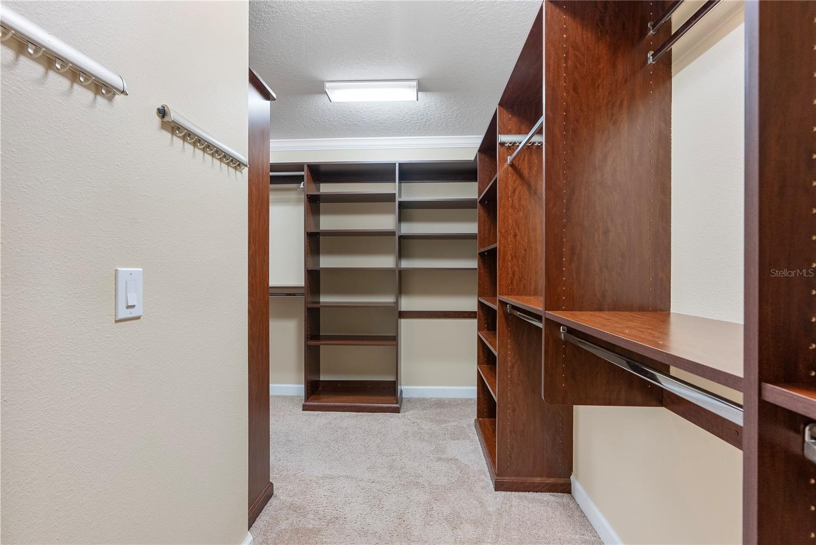 19342 PADDOCK VIEW DR