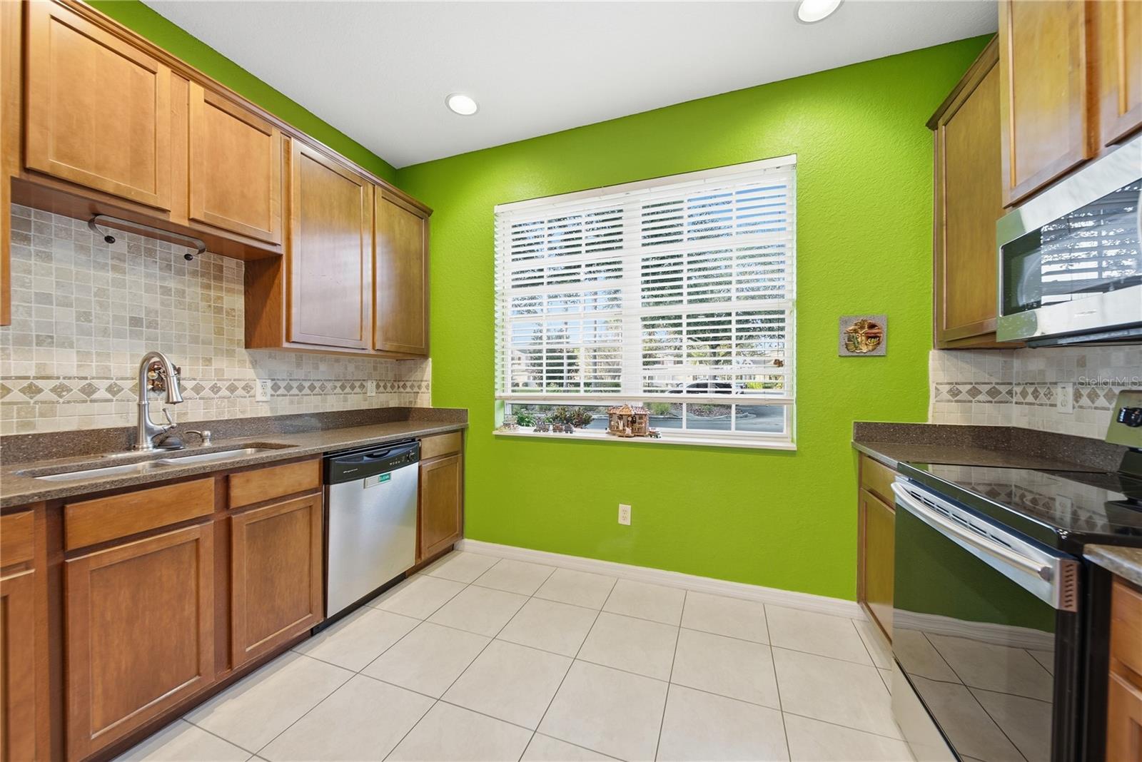 27036 COOL STREAM LN