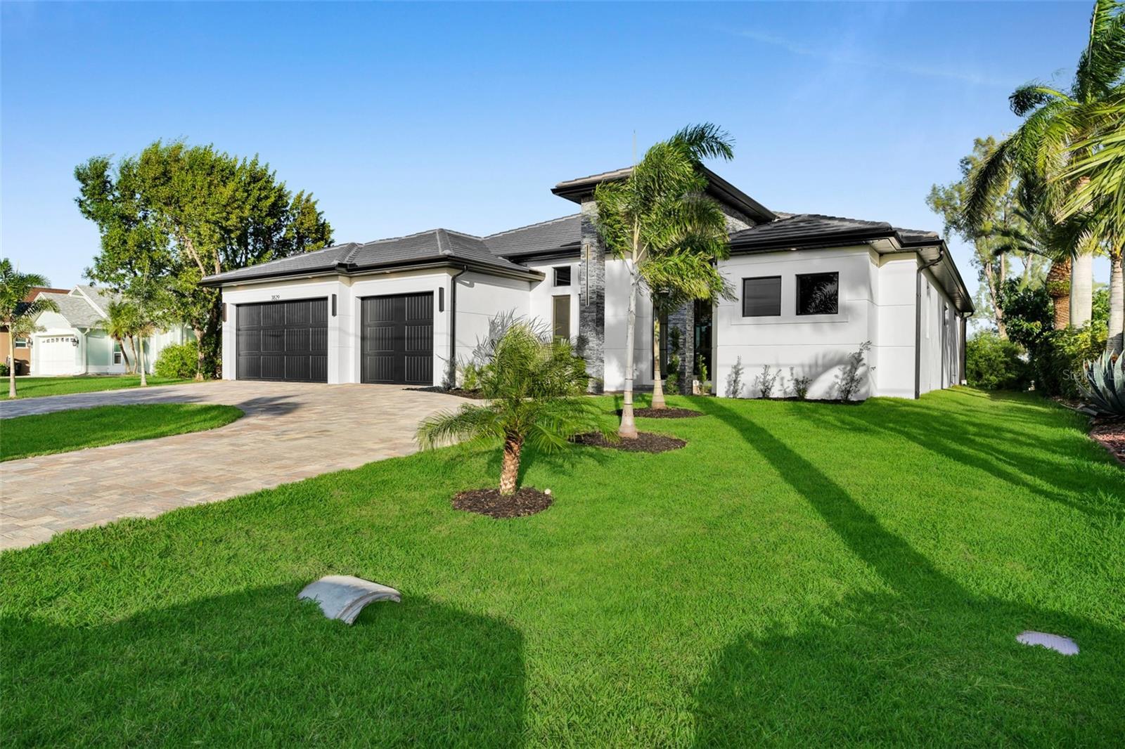 3829 SW 20TH AVE