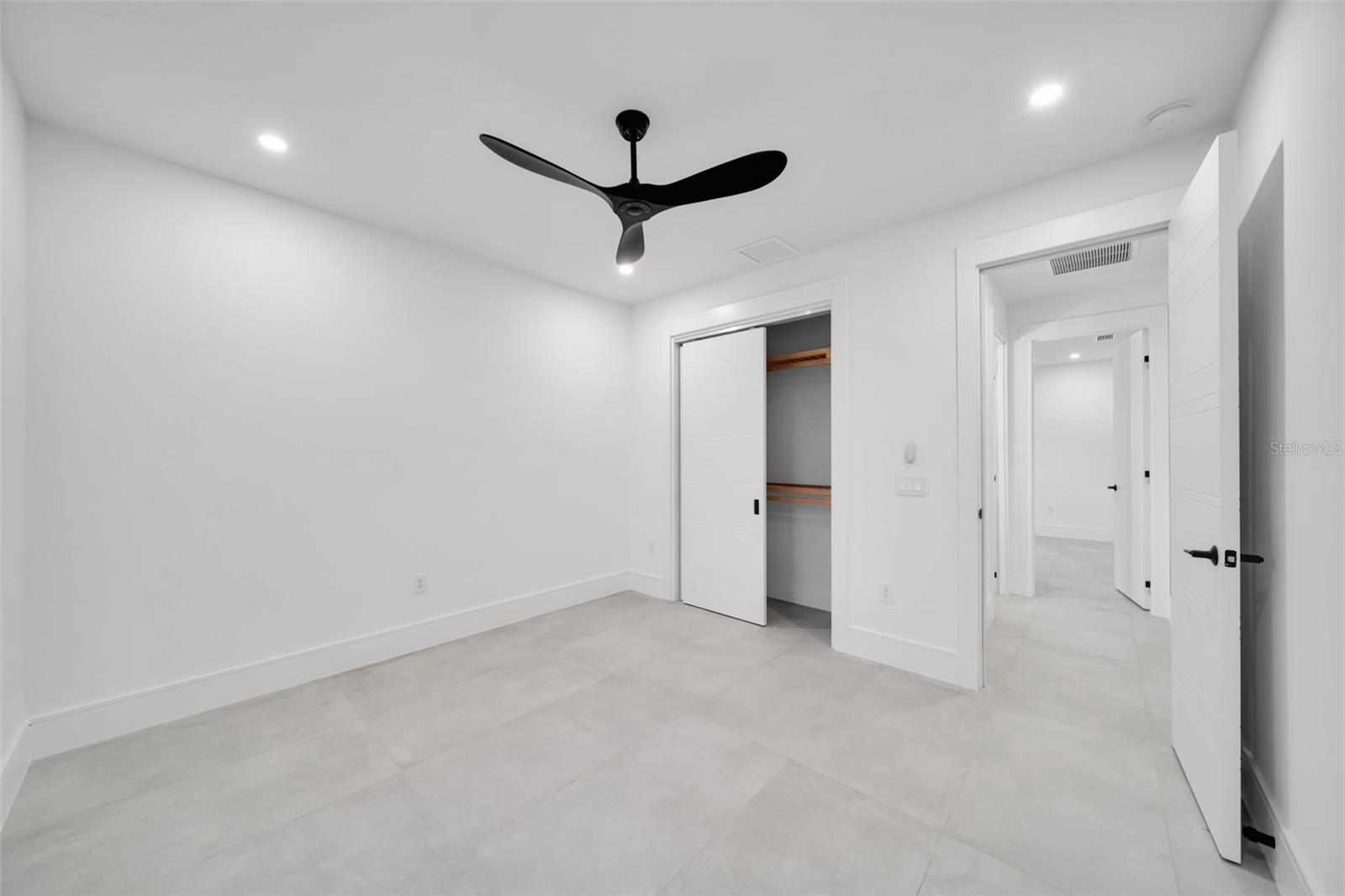 836 SW 36TH TER