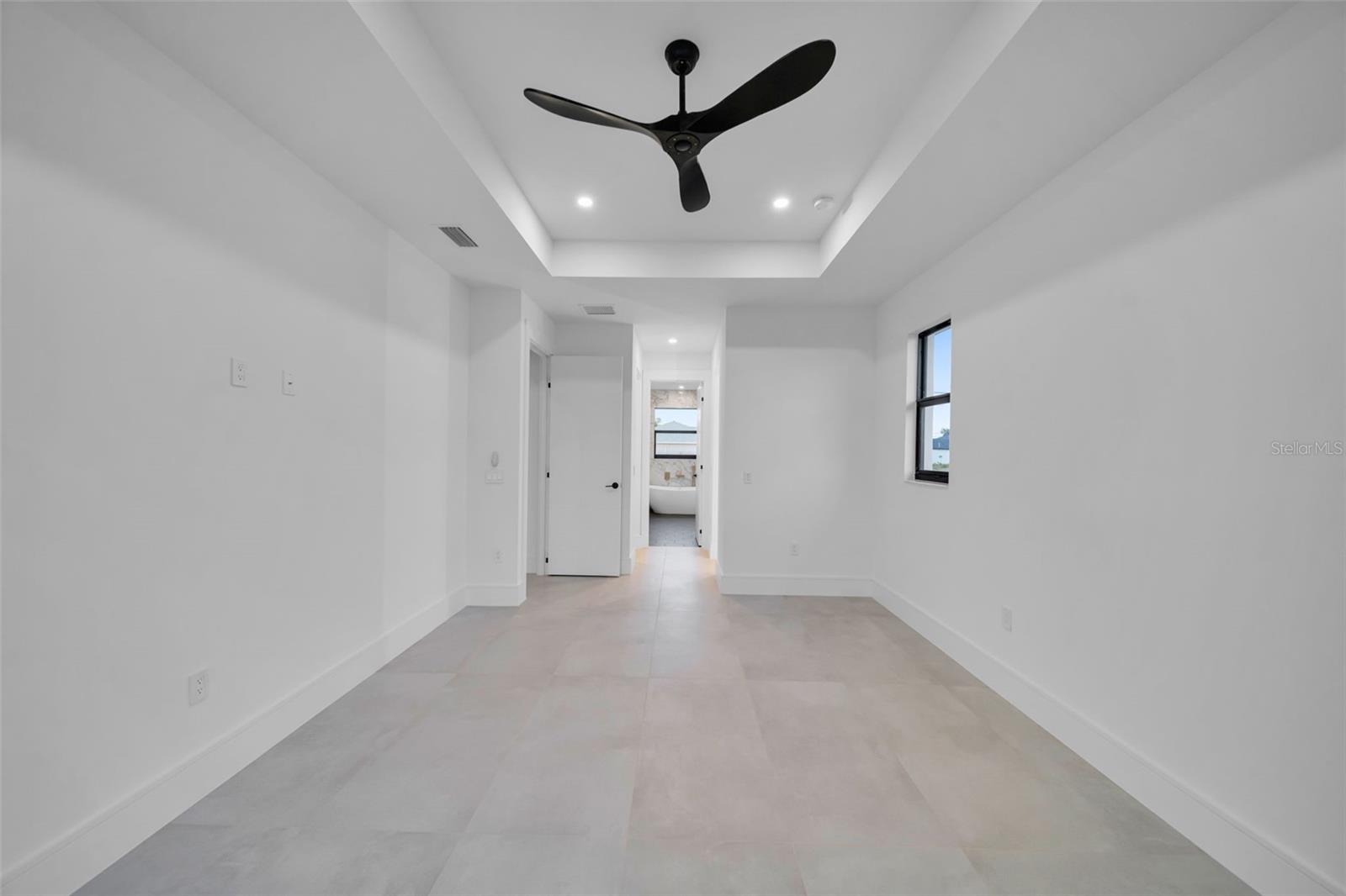 836 SW 36TH TER