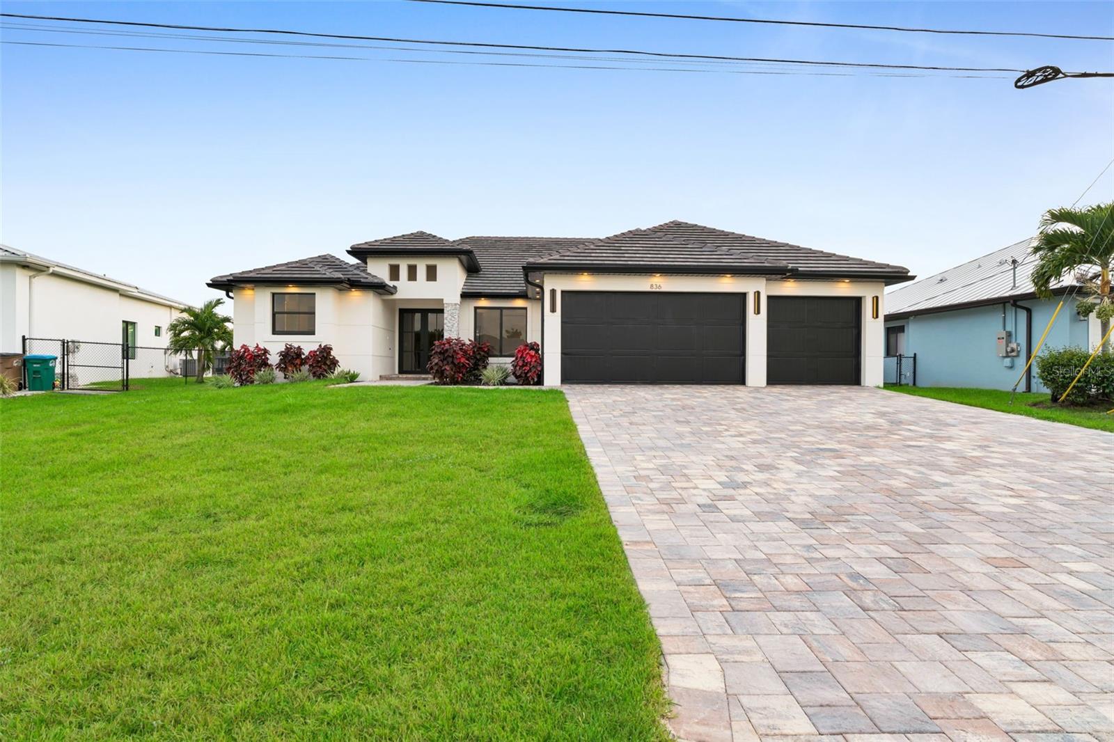 836 SW 36TH TER