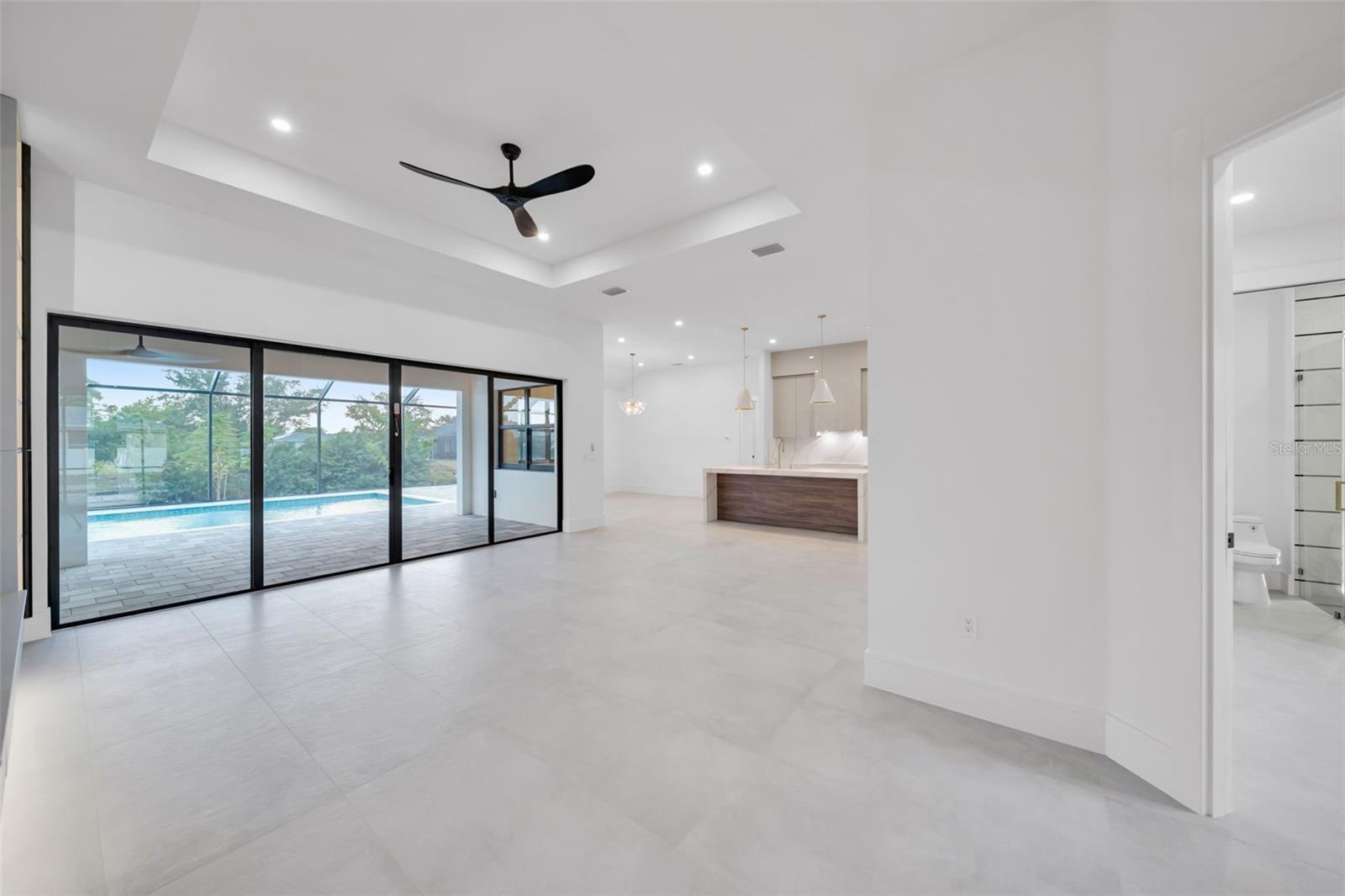 836 SW 36TH TER