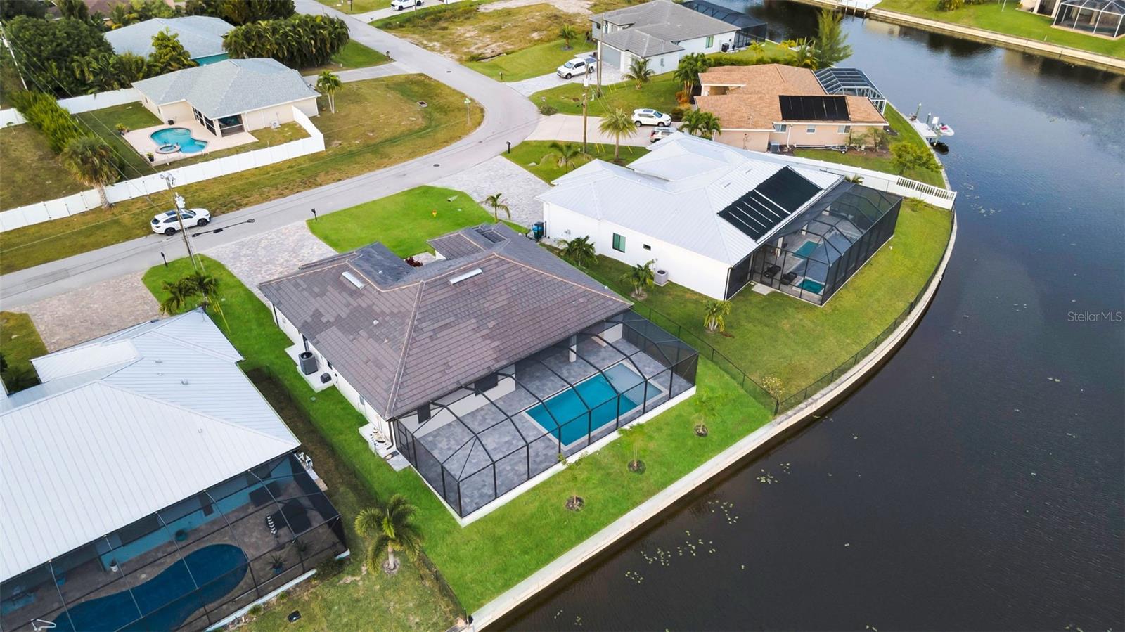 836 SW 36TH TER