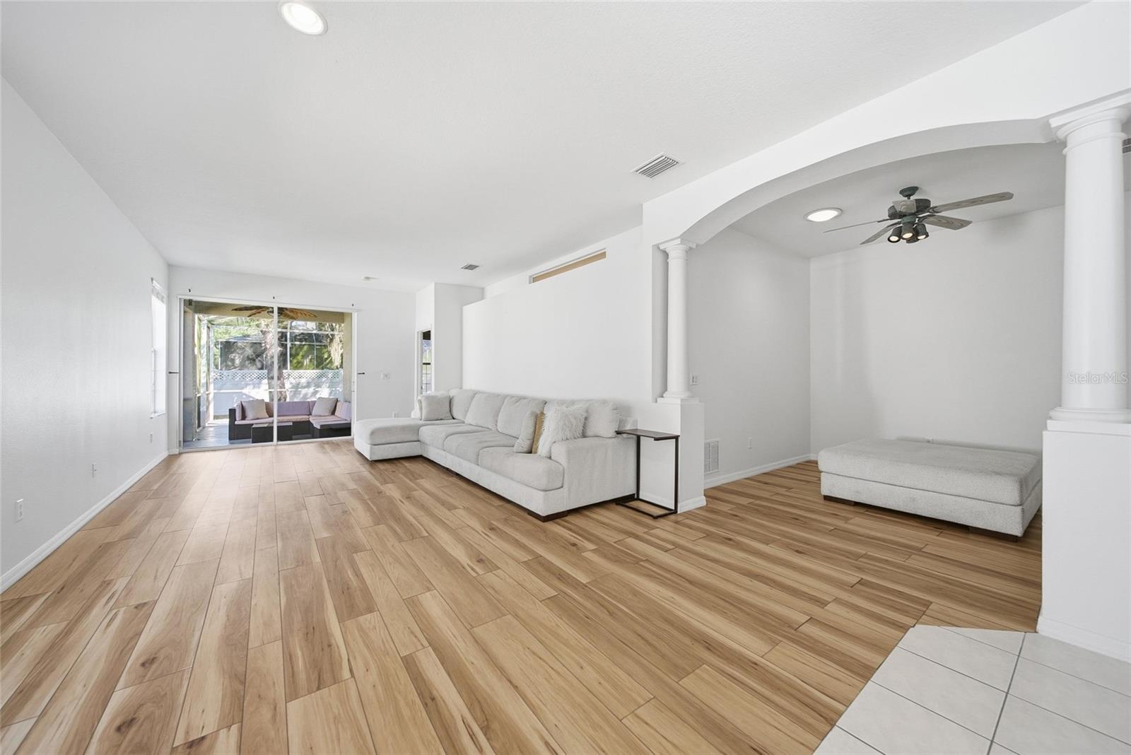 3343 CHAPEL CREEK CIR