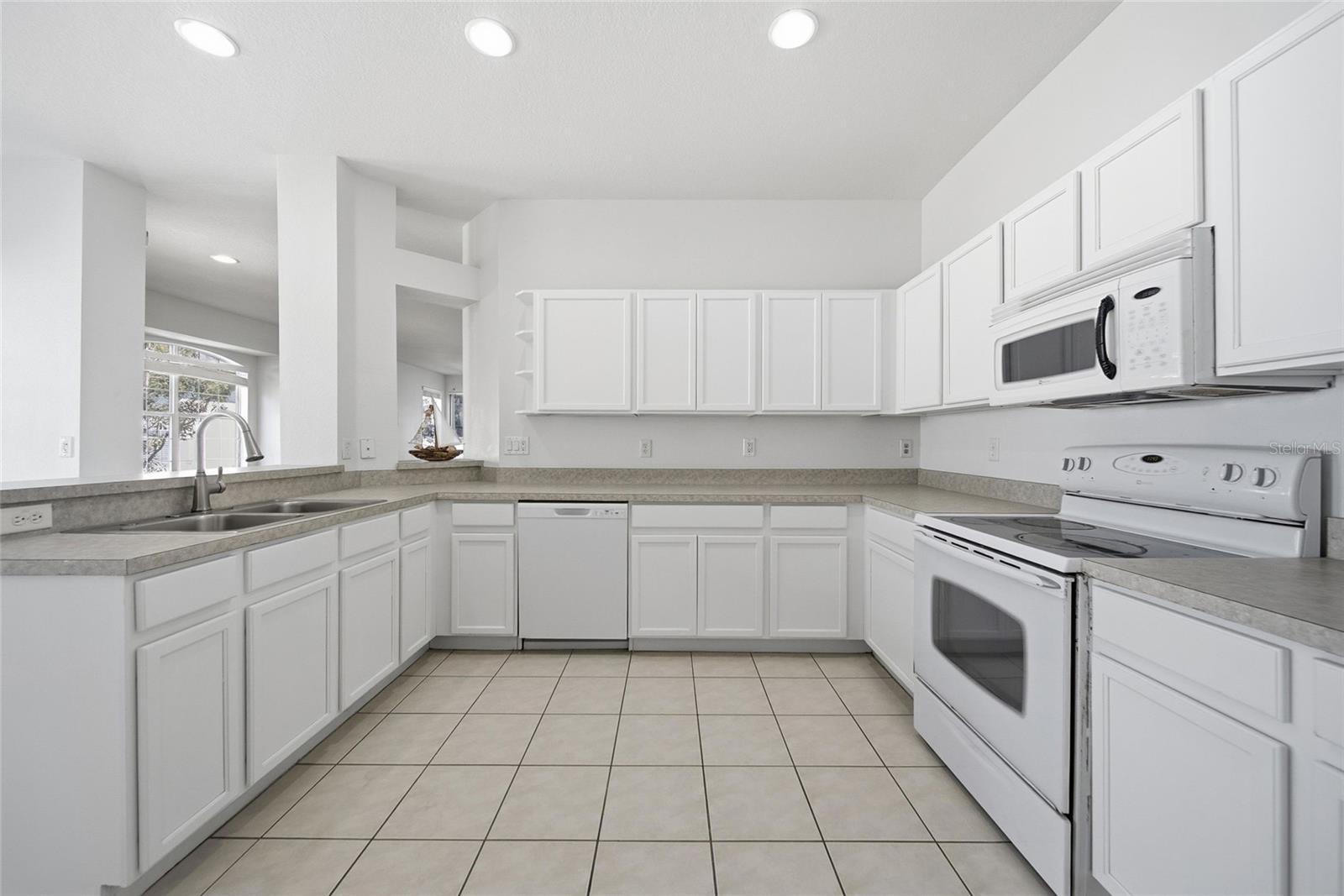 3343 CHAPEL CREEK CIR