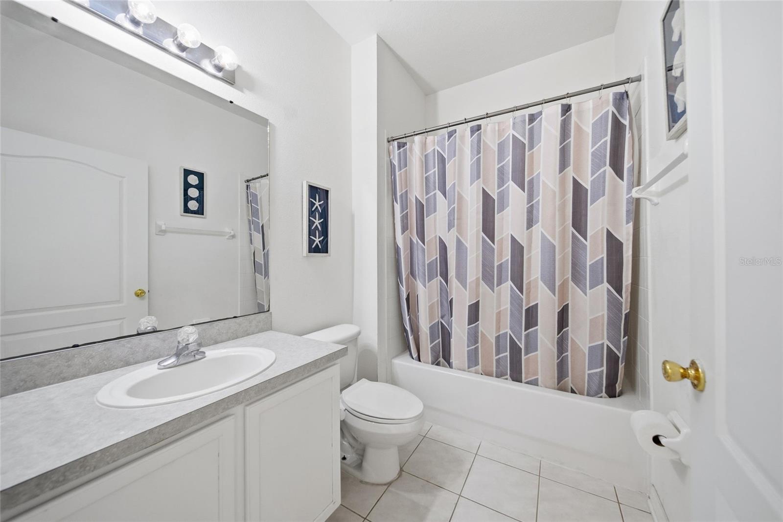 3343 CHAPEL CREEK CIR