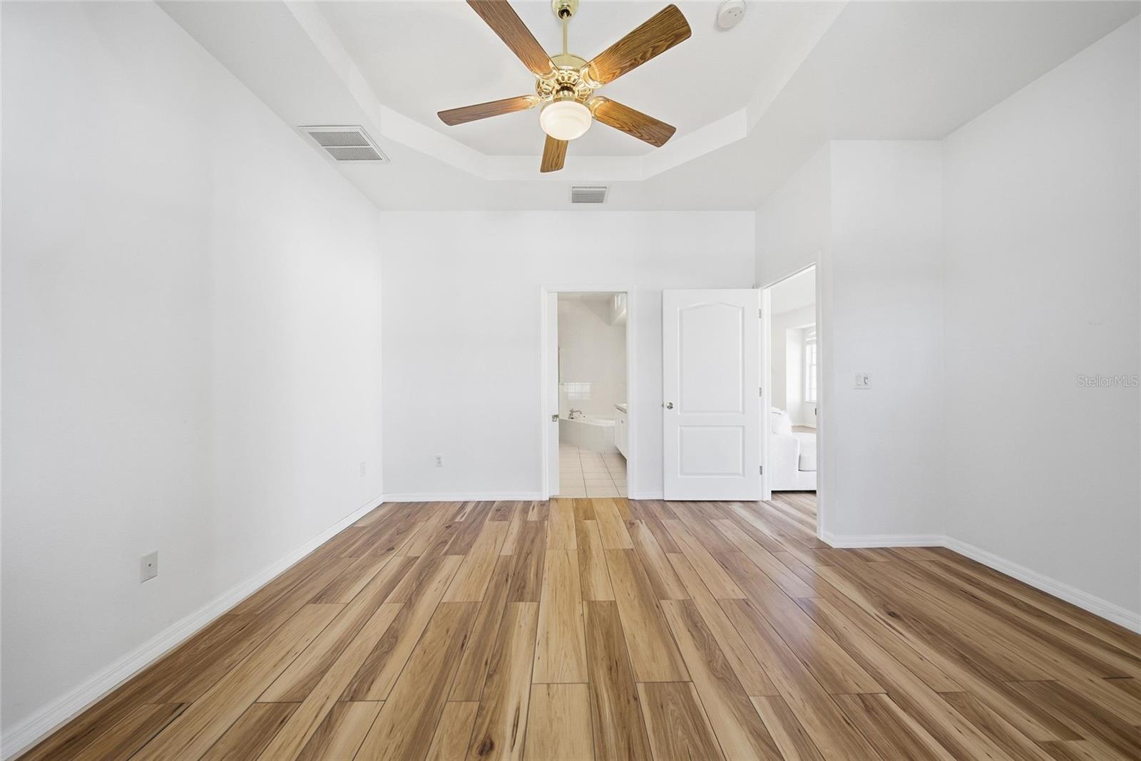 3343 CHAPEL CREEK CIR