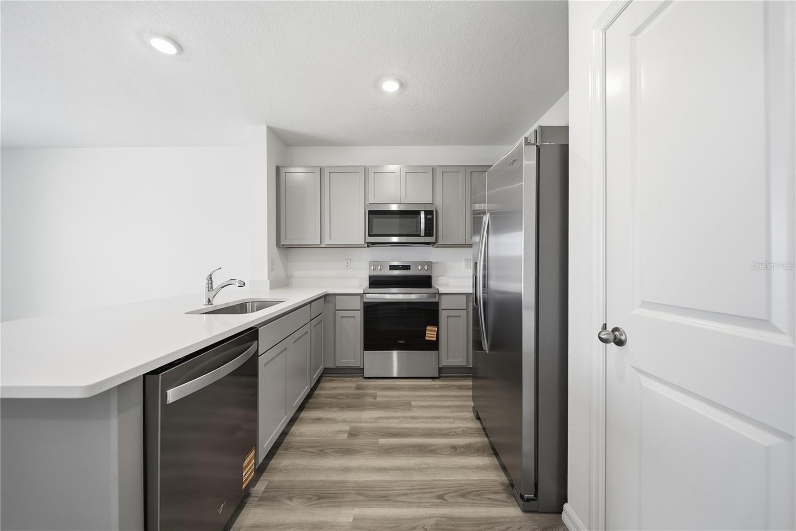 2480 RIVERSONG LODGE LN