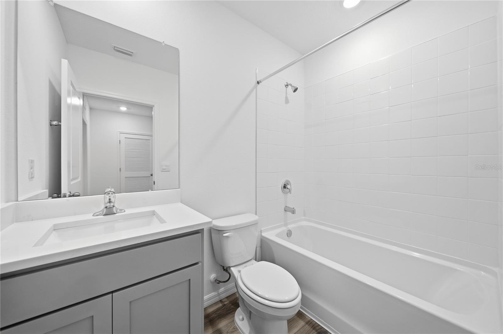 2480 RIVERSONG LODGE LN