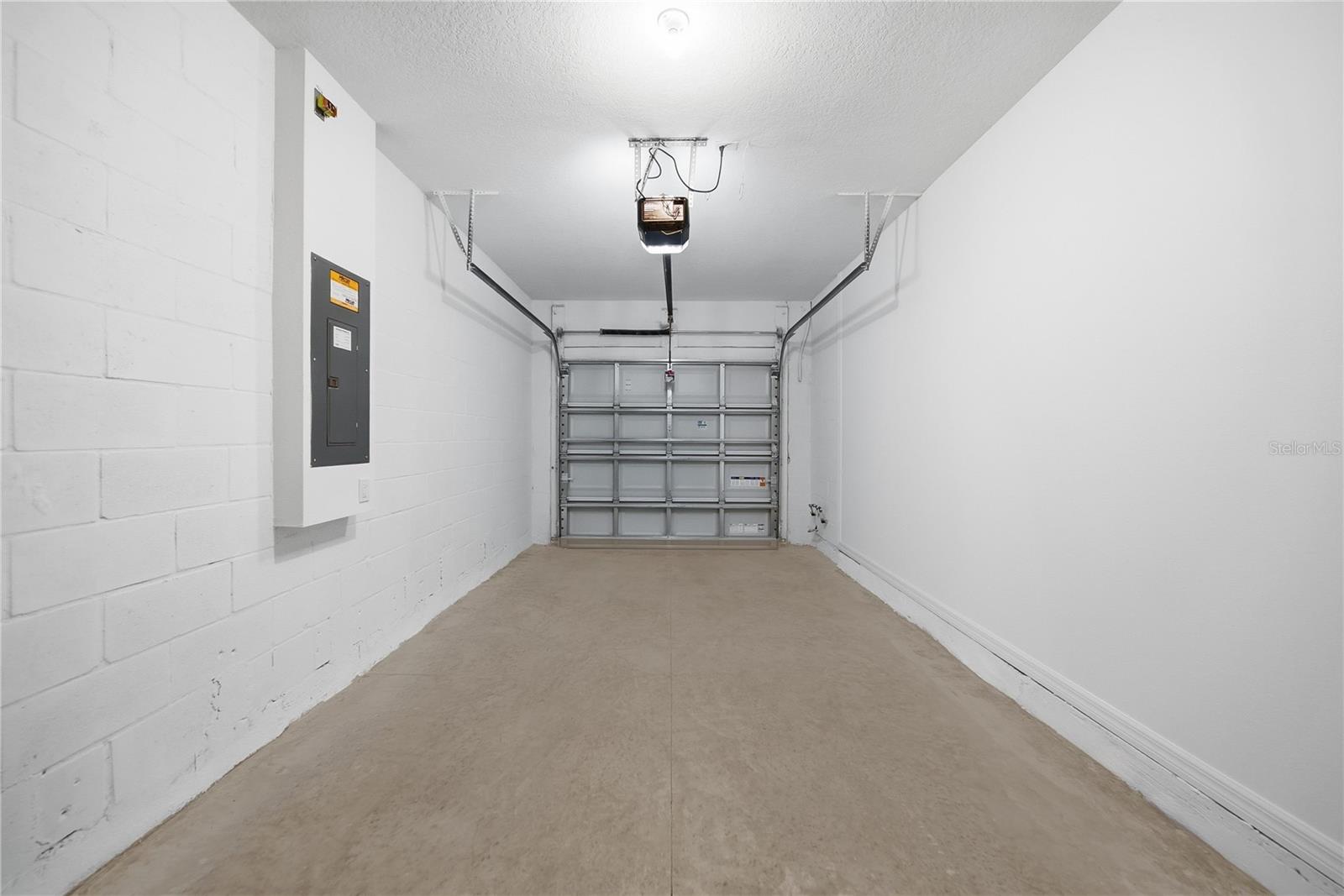 2480 RIVERSONG LODGE LN