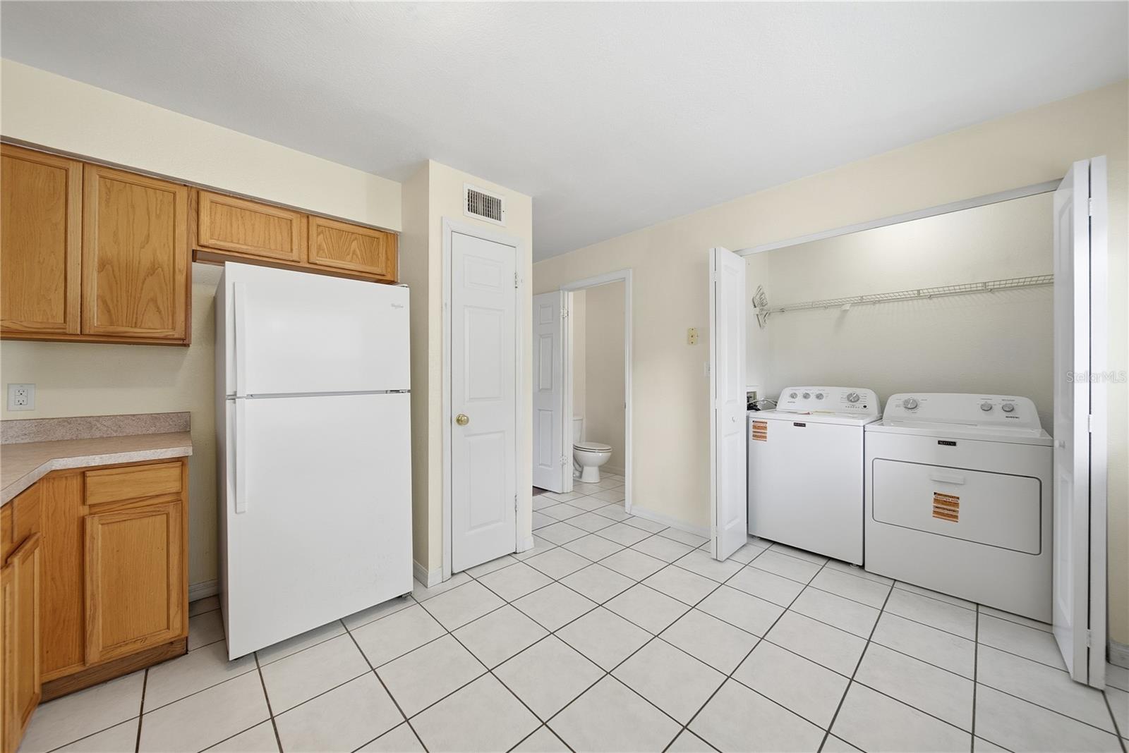 13542 EMBASSY PARK CT