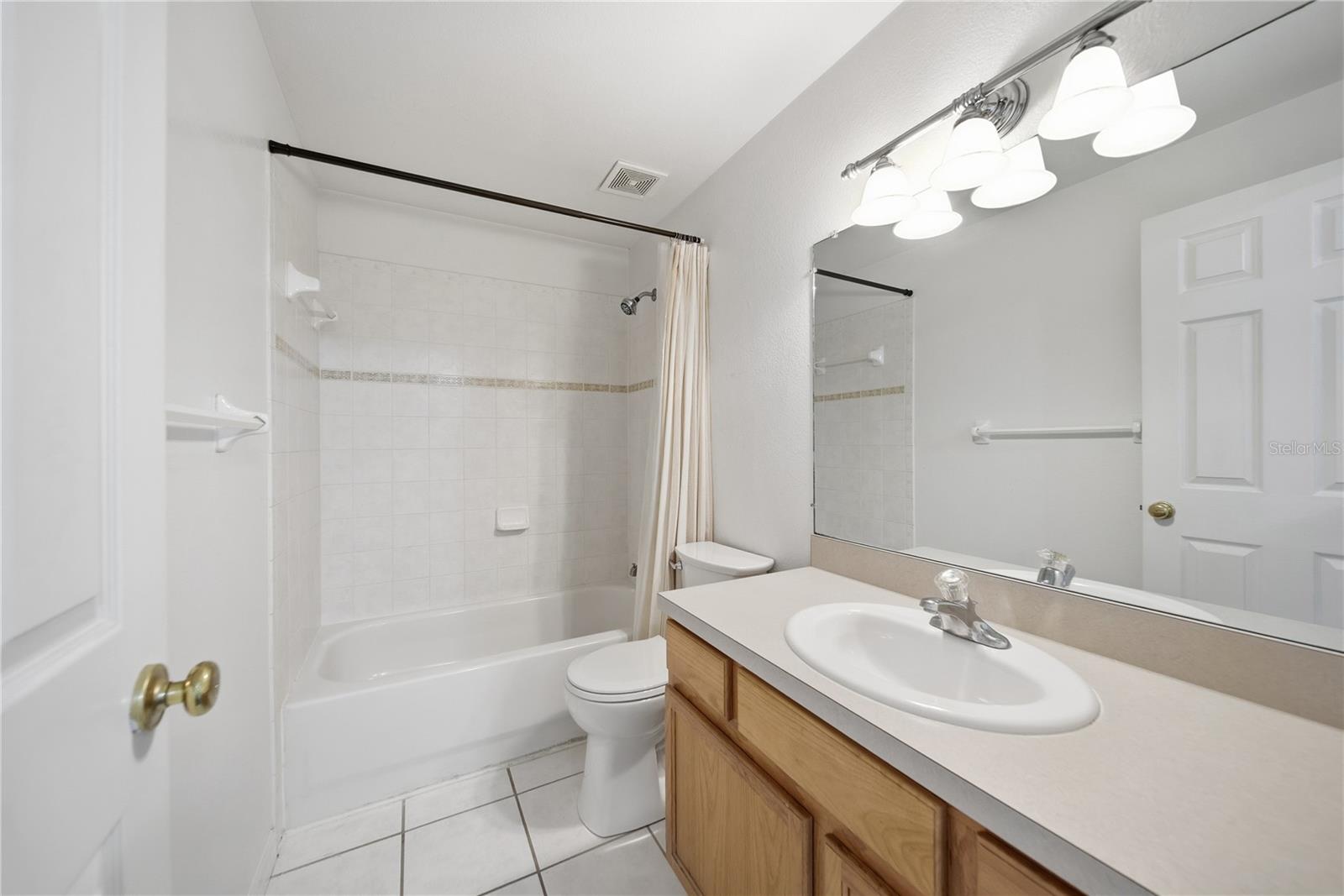 13542 EMBASSY PARK CT