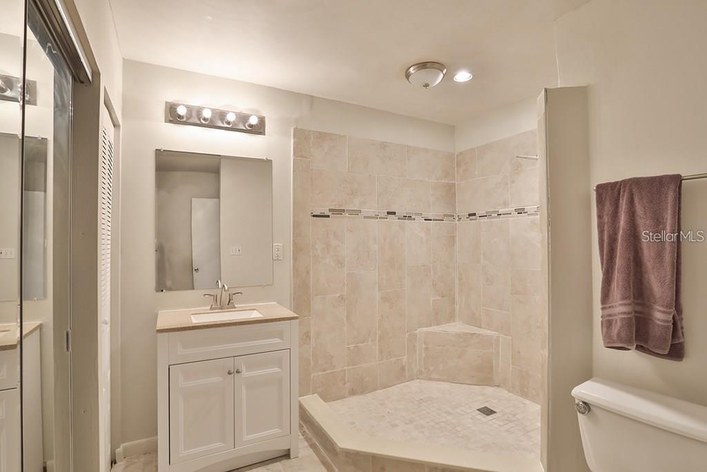 7920 GEORGE WASHINGTON LN