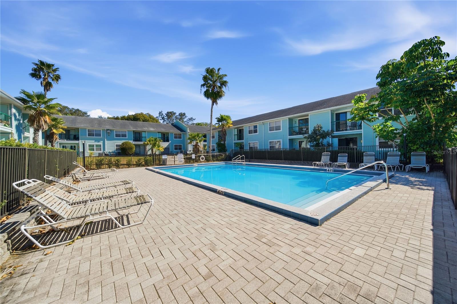 5040 TERRACE PALMS CIR #102