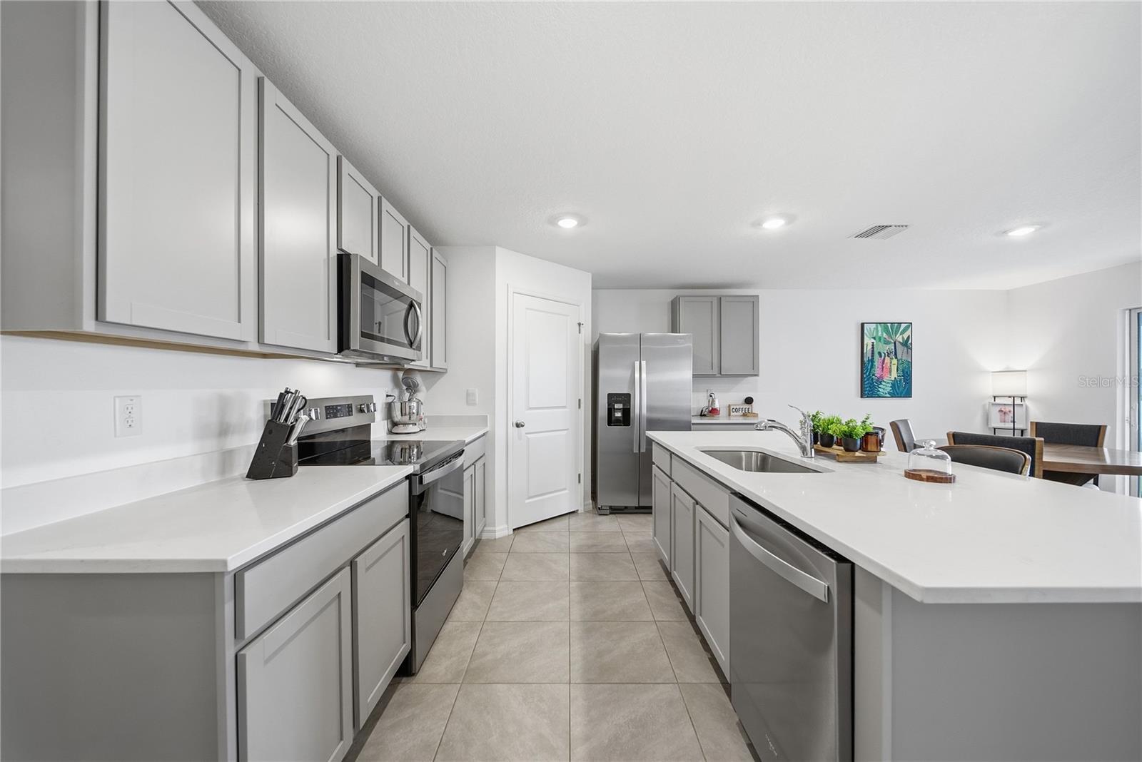 3189 LIVING CORAL ST