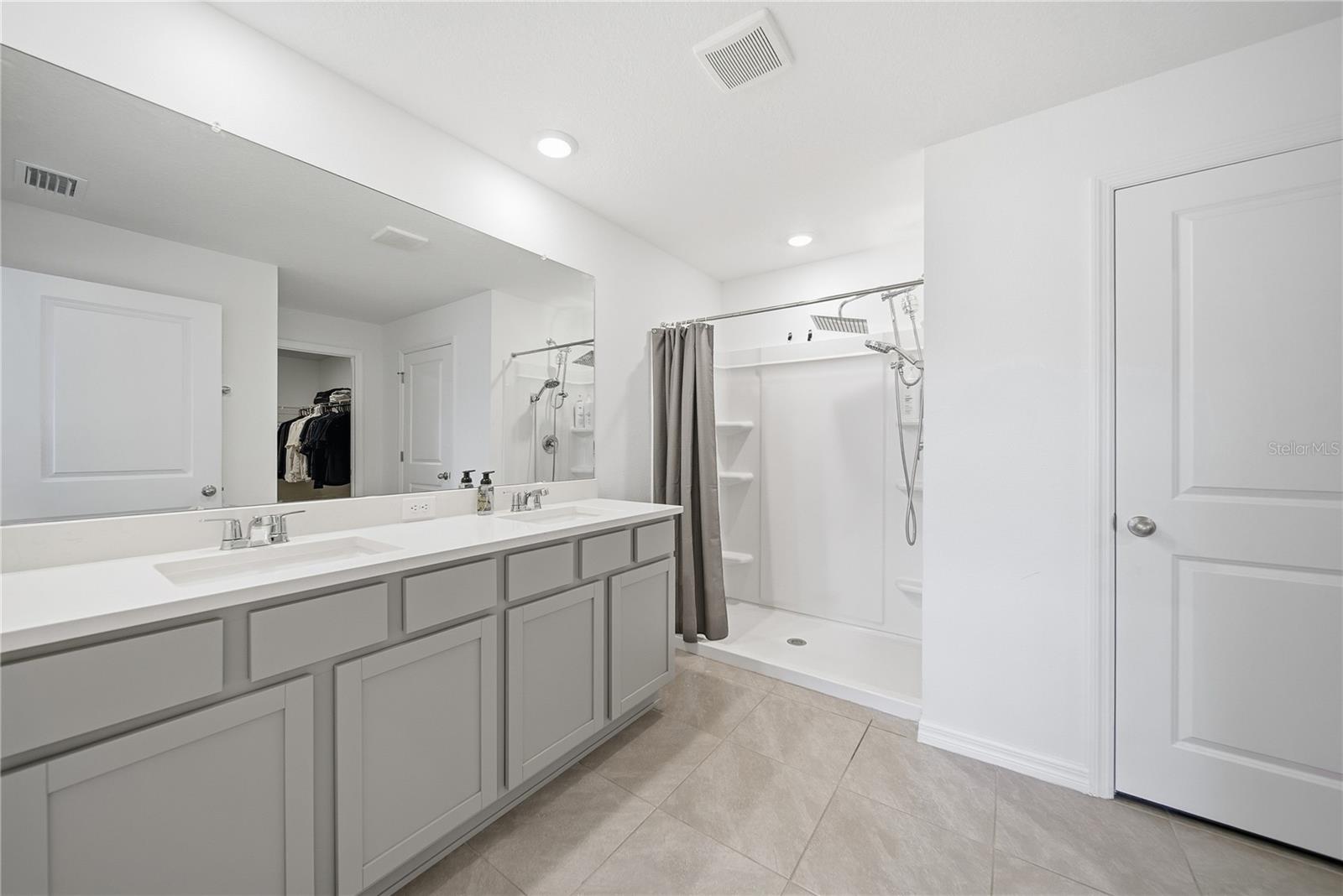 3189 LIVING CORAL ST