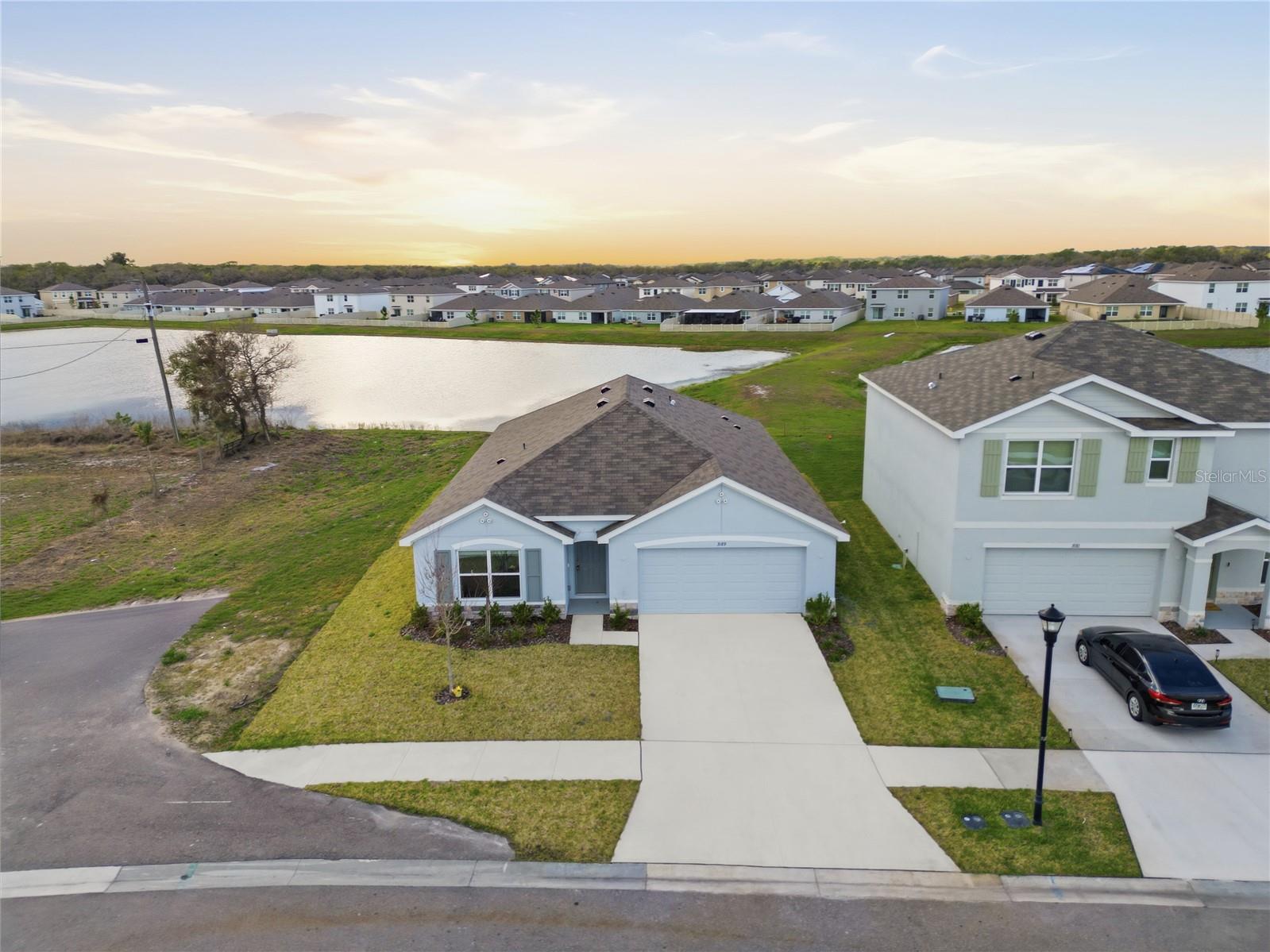 3189 LIVING CORAL ST