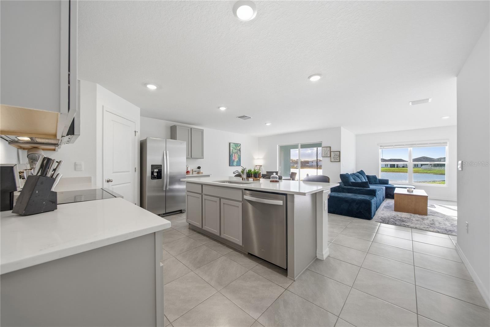 3189 LIVING CORAL ST