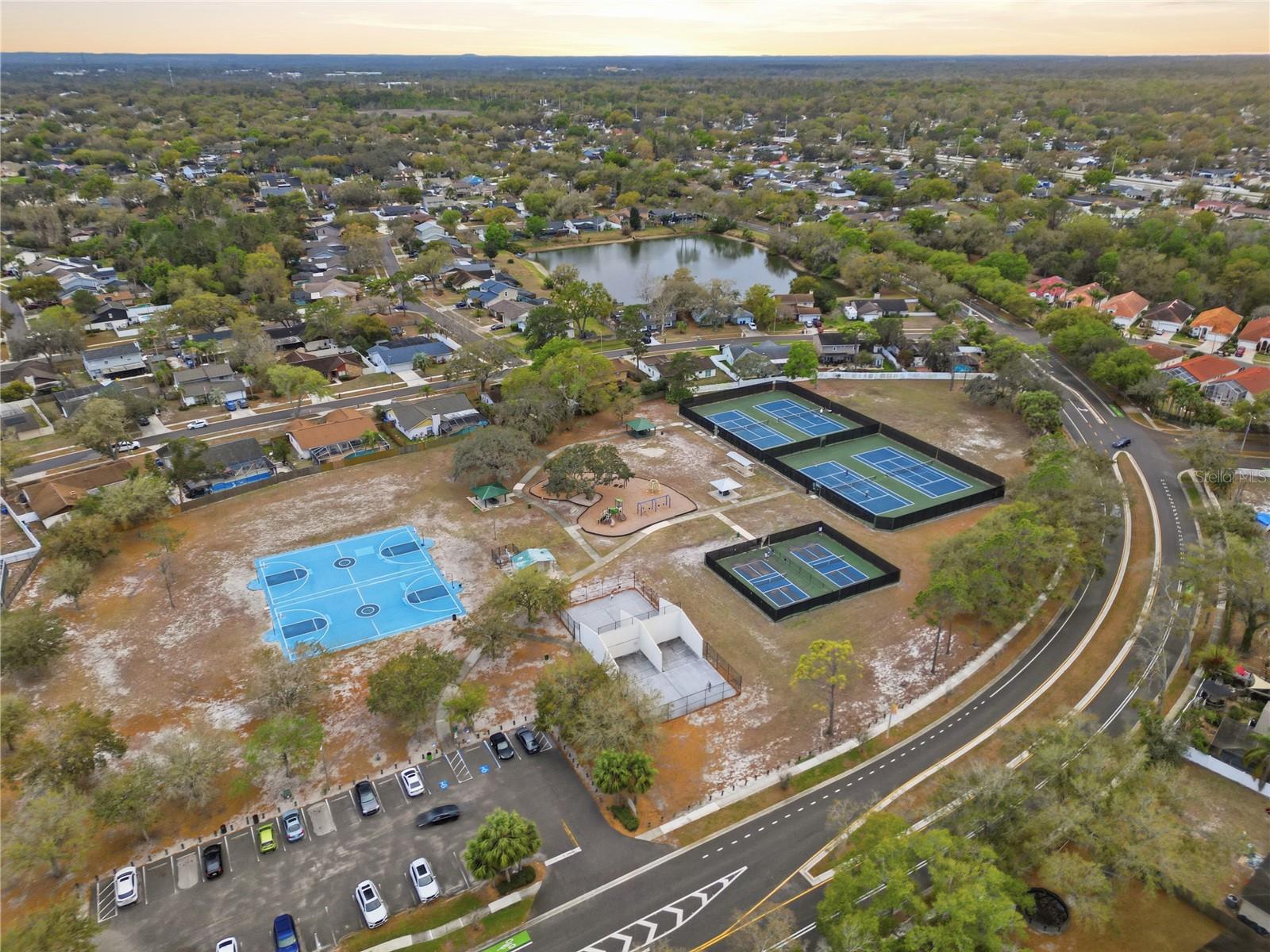 1908 RIVER CROSSING DR