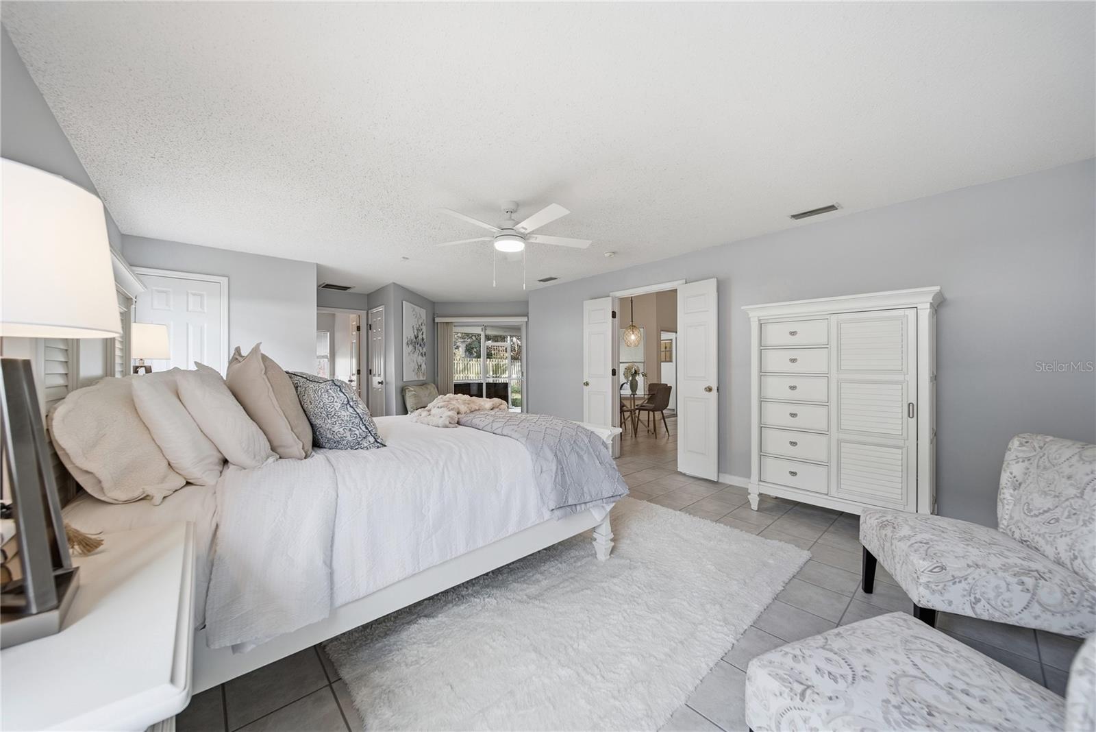 1908 RIVER CROSSING DR