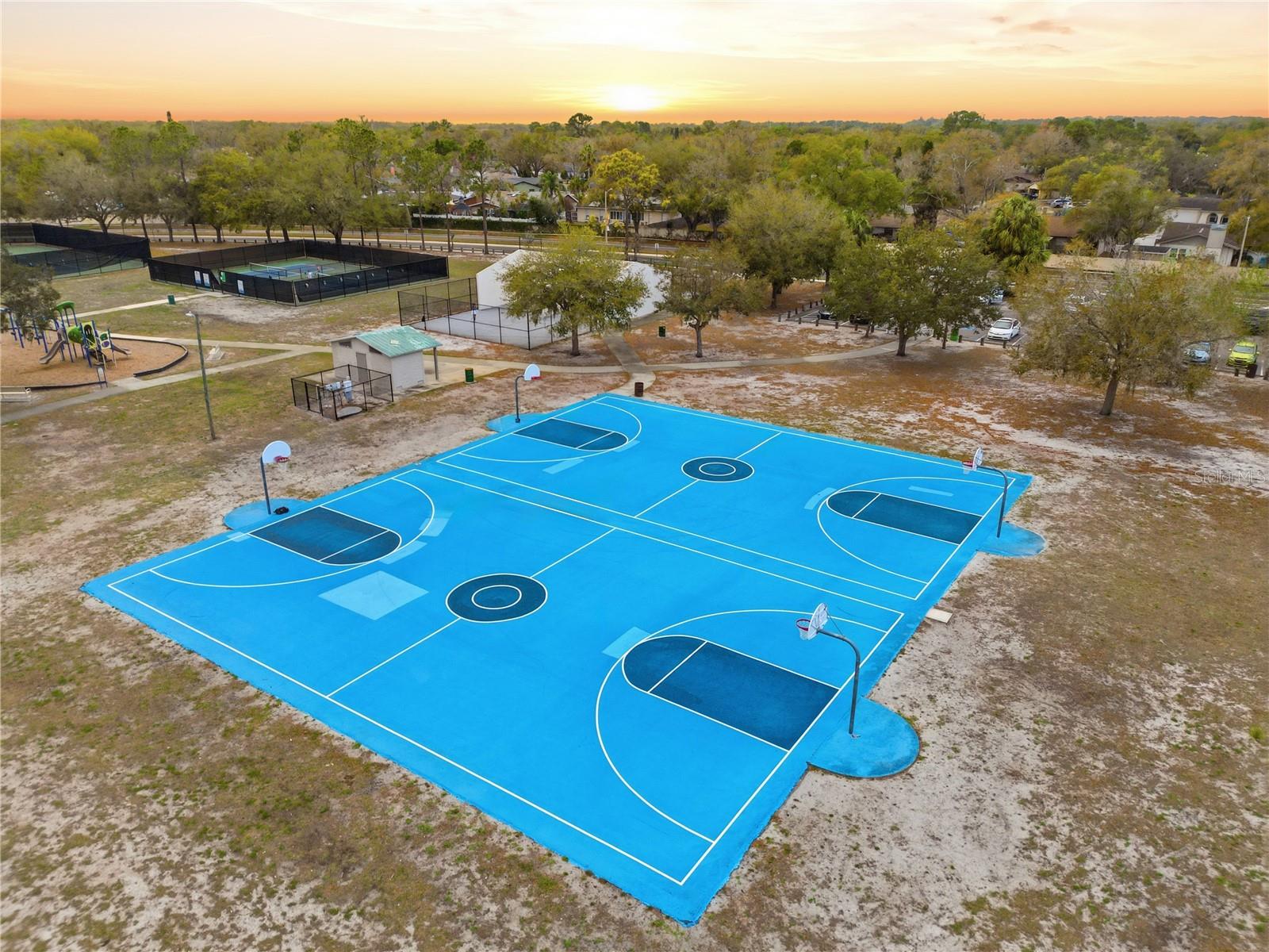 1908 RIVER CROSSING DR