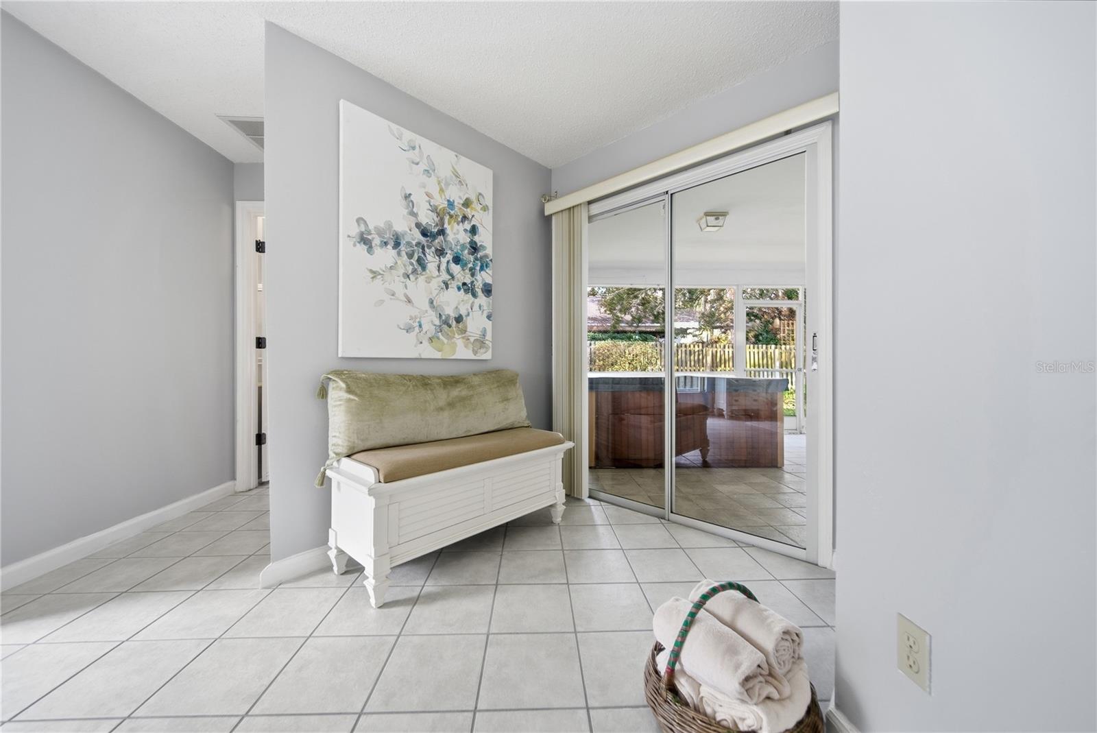 1908 RIVER CROSSING DR