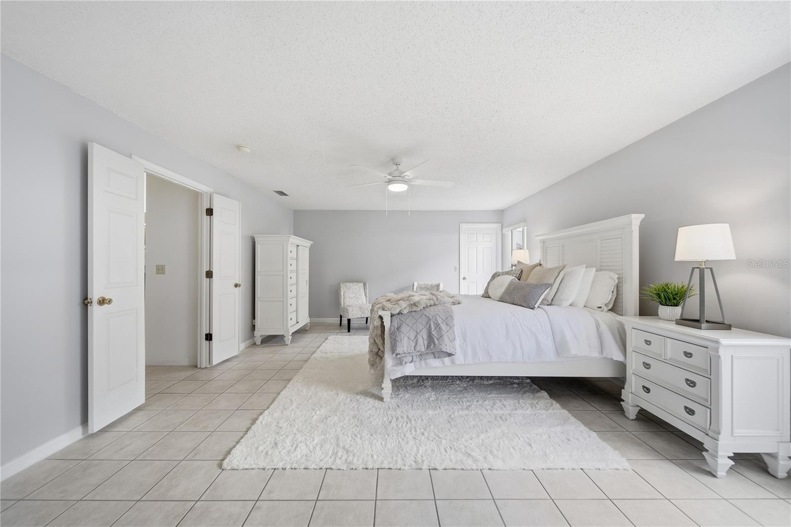 1908 RIVER CROSSING DR