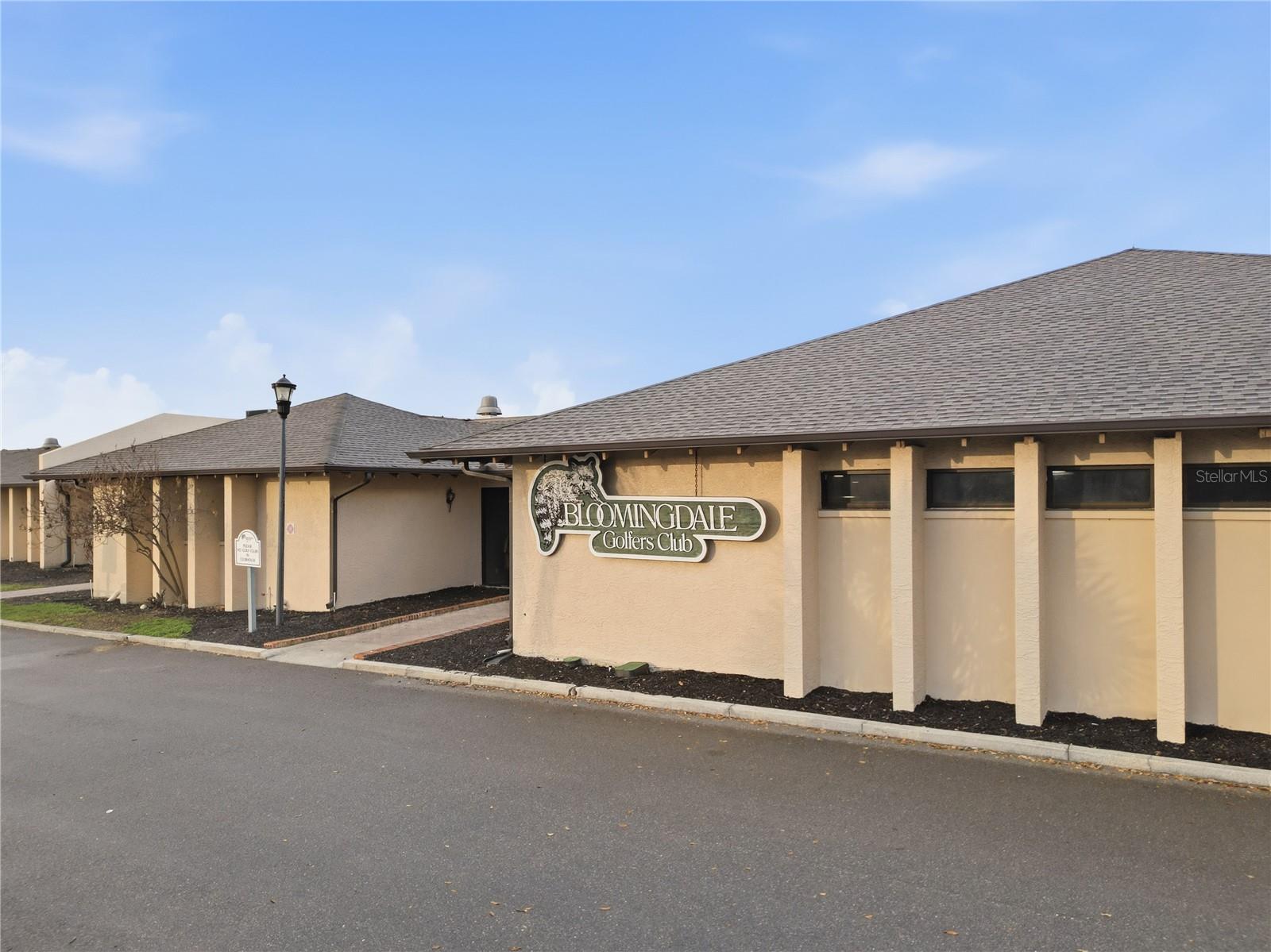 1908 RIVER CROSSING DR