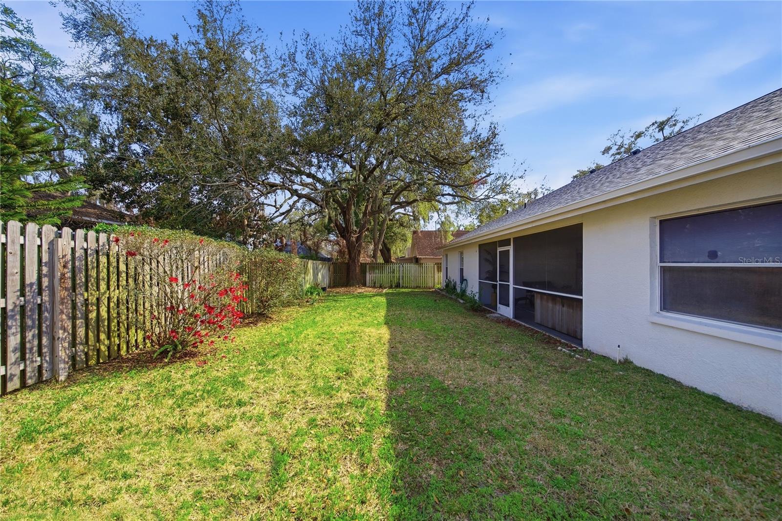 1908 RIVER CROSSING DR