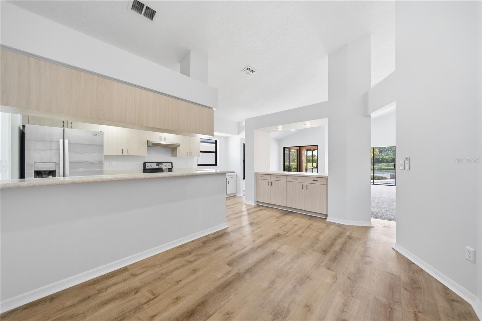 1831 E DEL WEBB BLVD