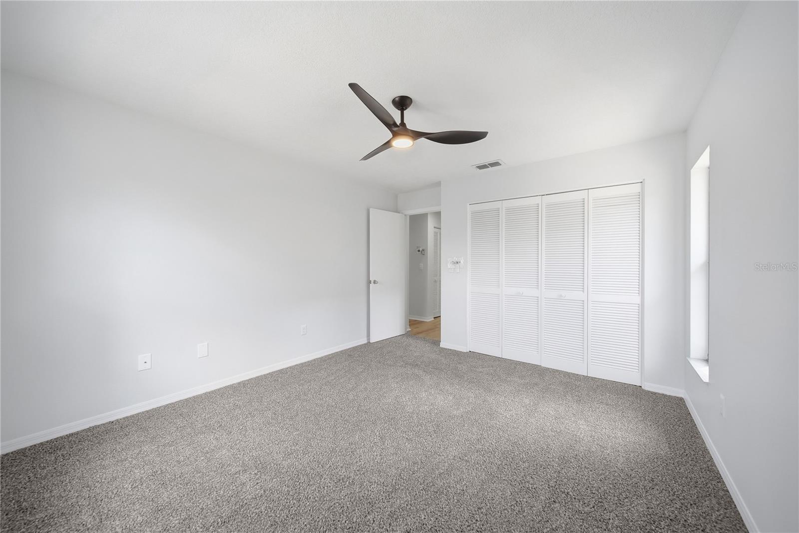 1831 E DEL WEBB BLVD