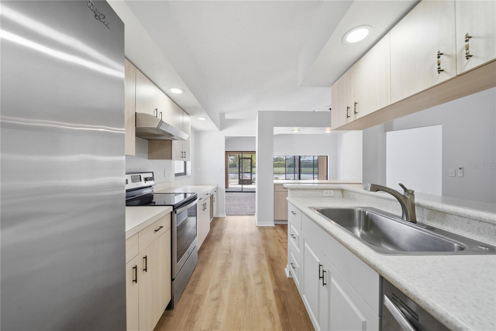 1831 E DEL WEBB BLVD