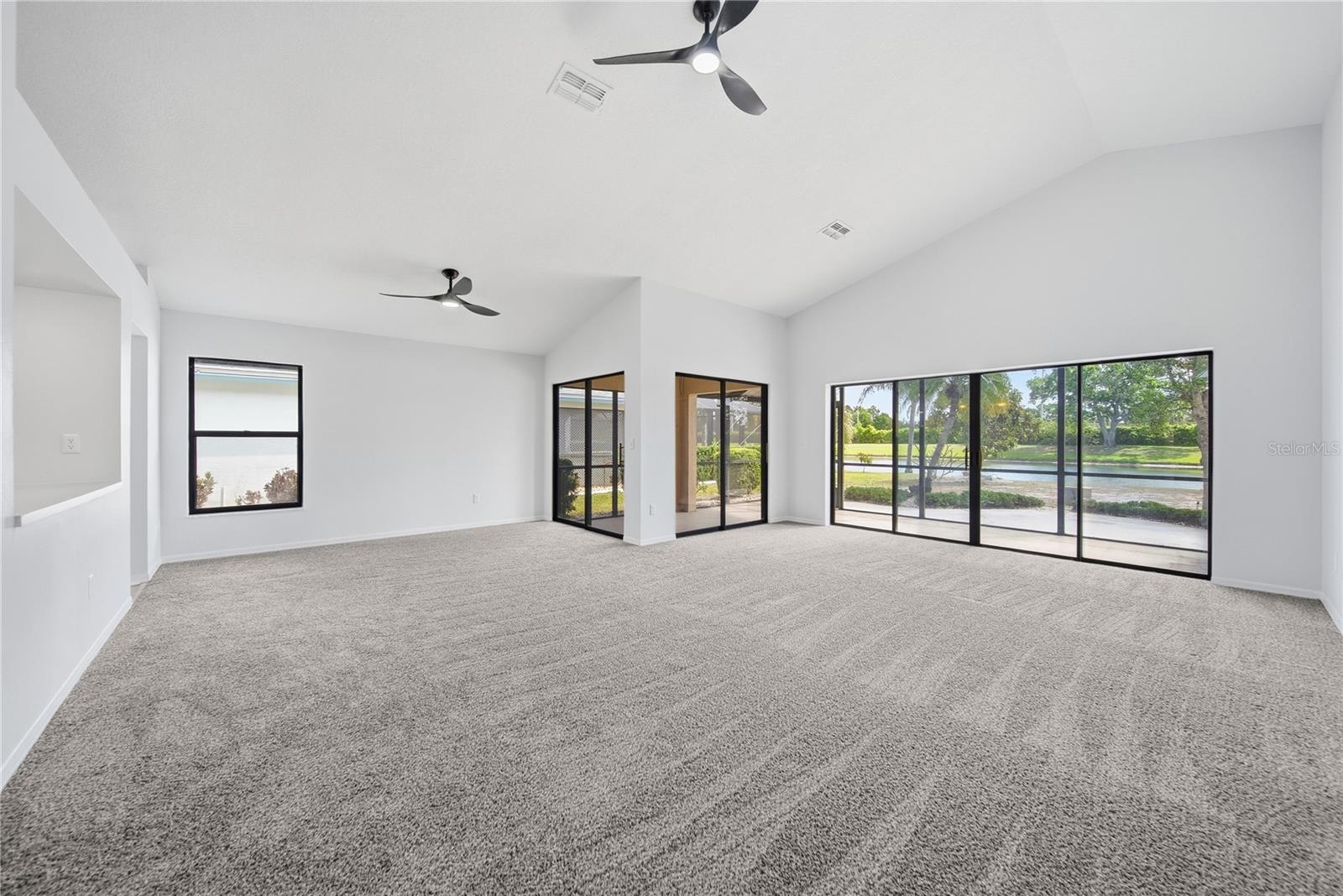 1831 E DEL WEBB BLVD