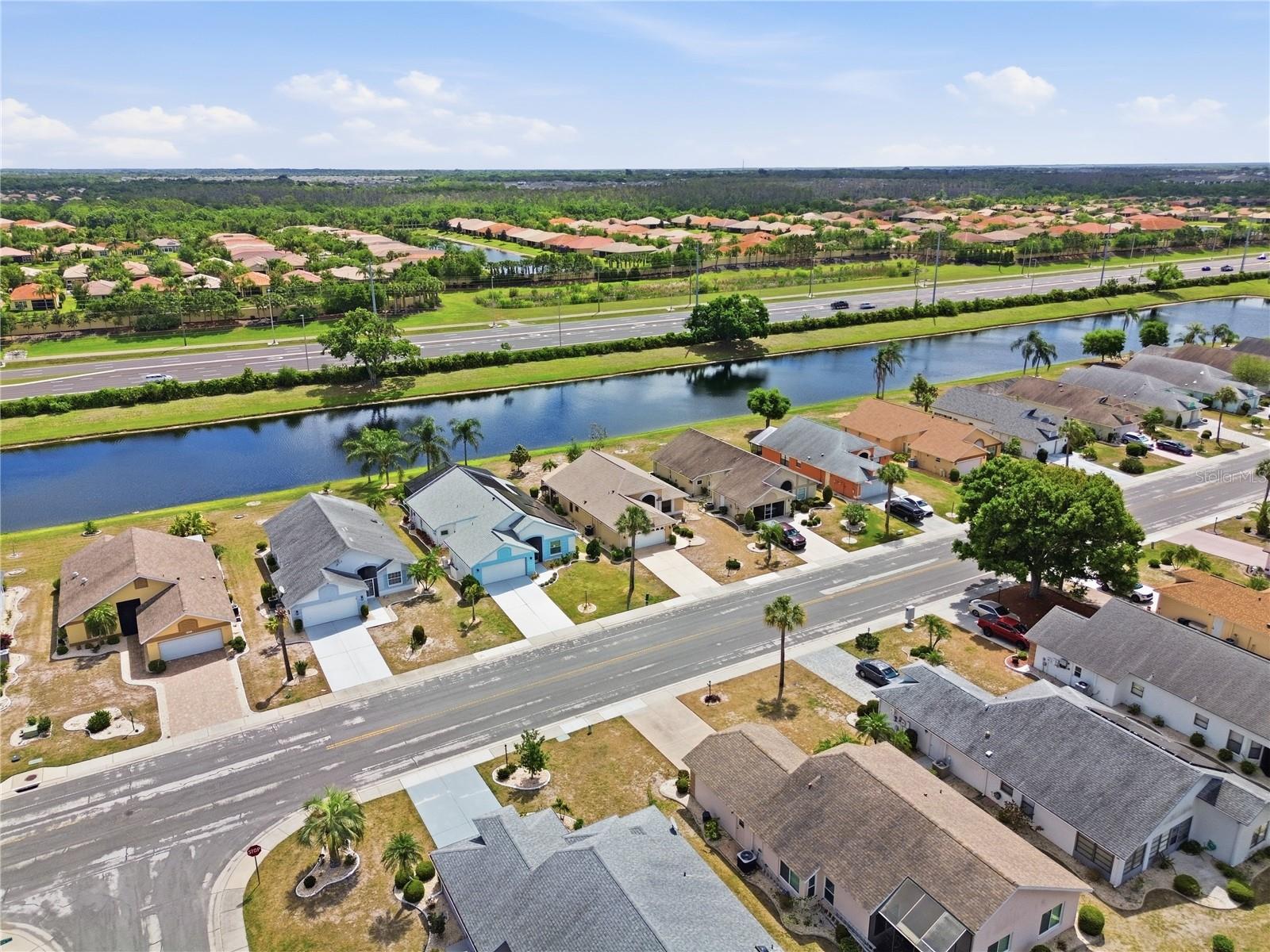 1831 E DEL WEBB BLVD