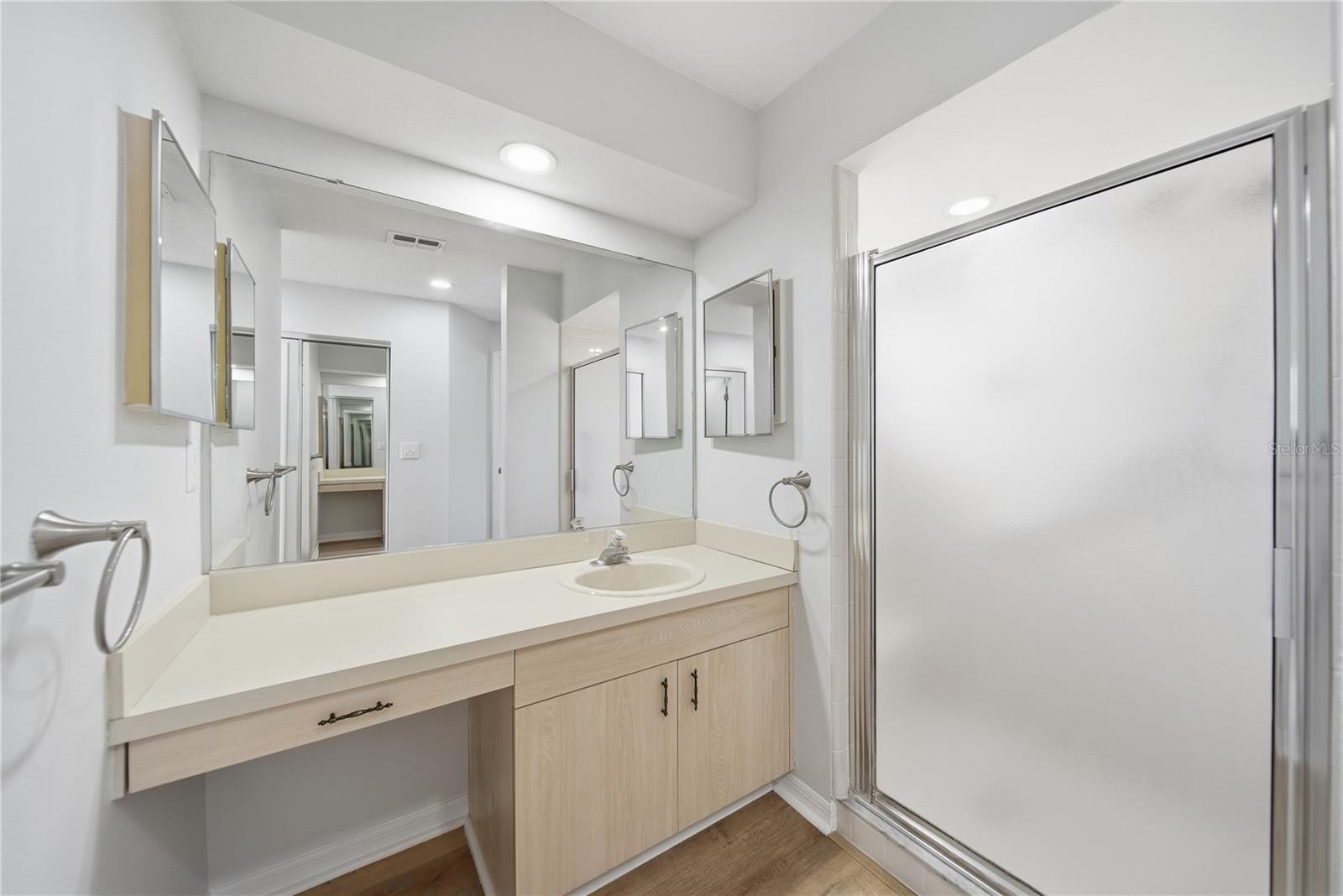 1831 E DEL WEBB BLVD