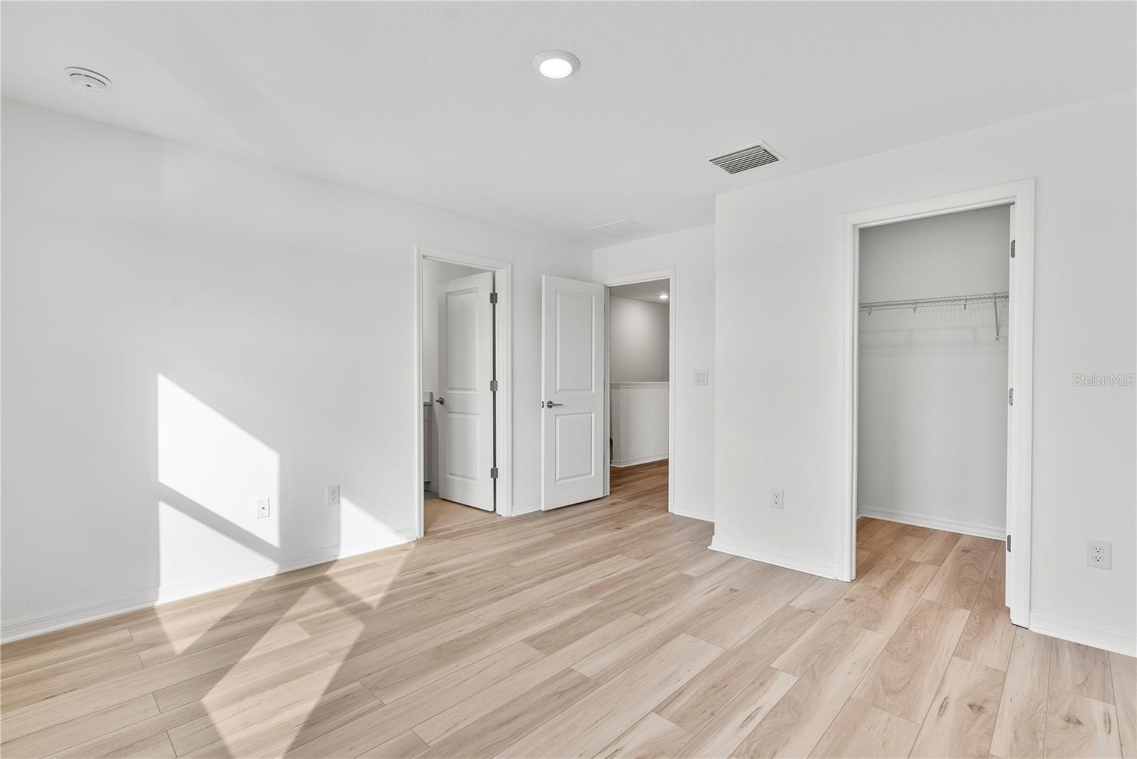 2415 PARAVANE WAY