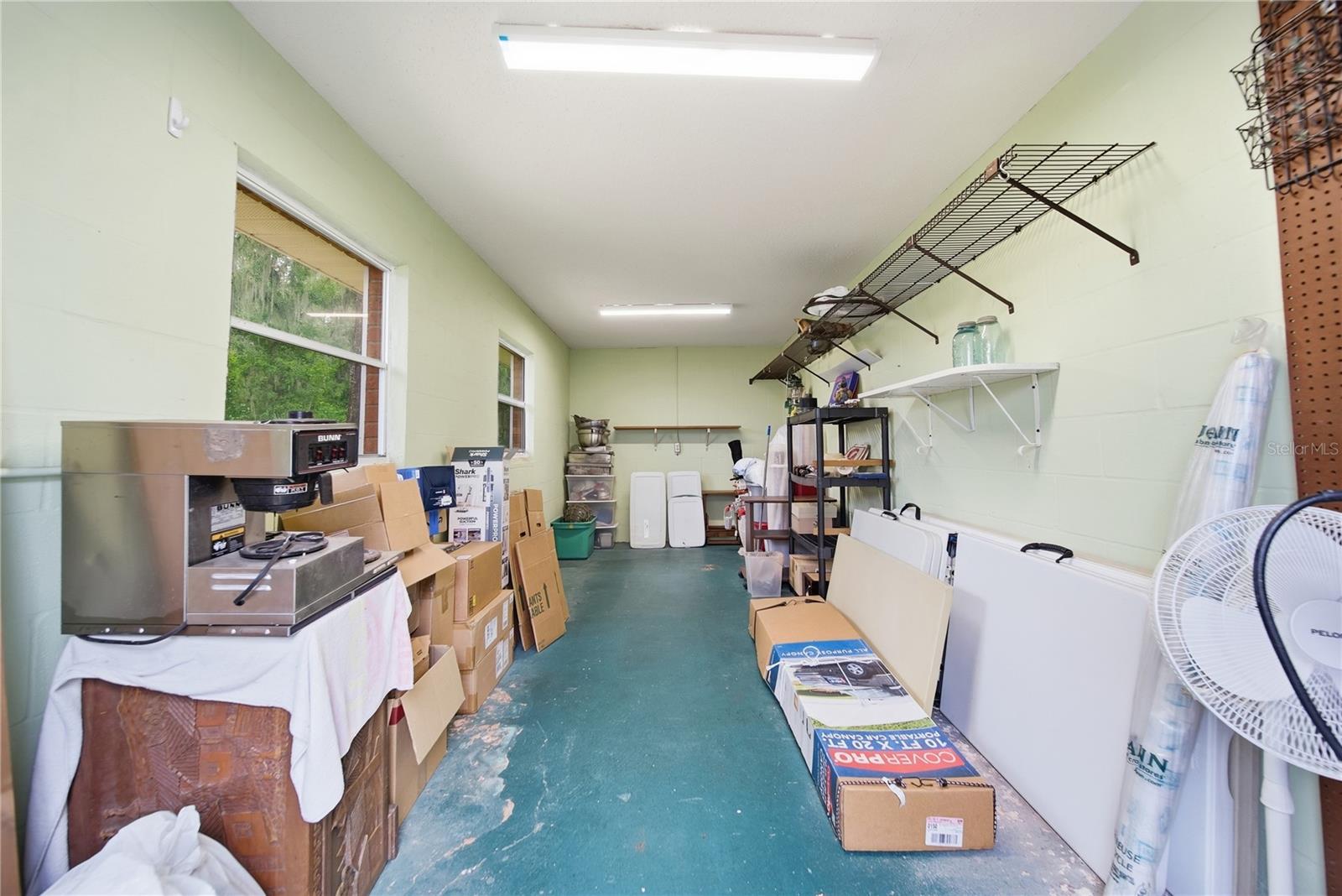 3704 THONOTOSASSA RD