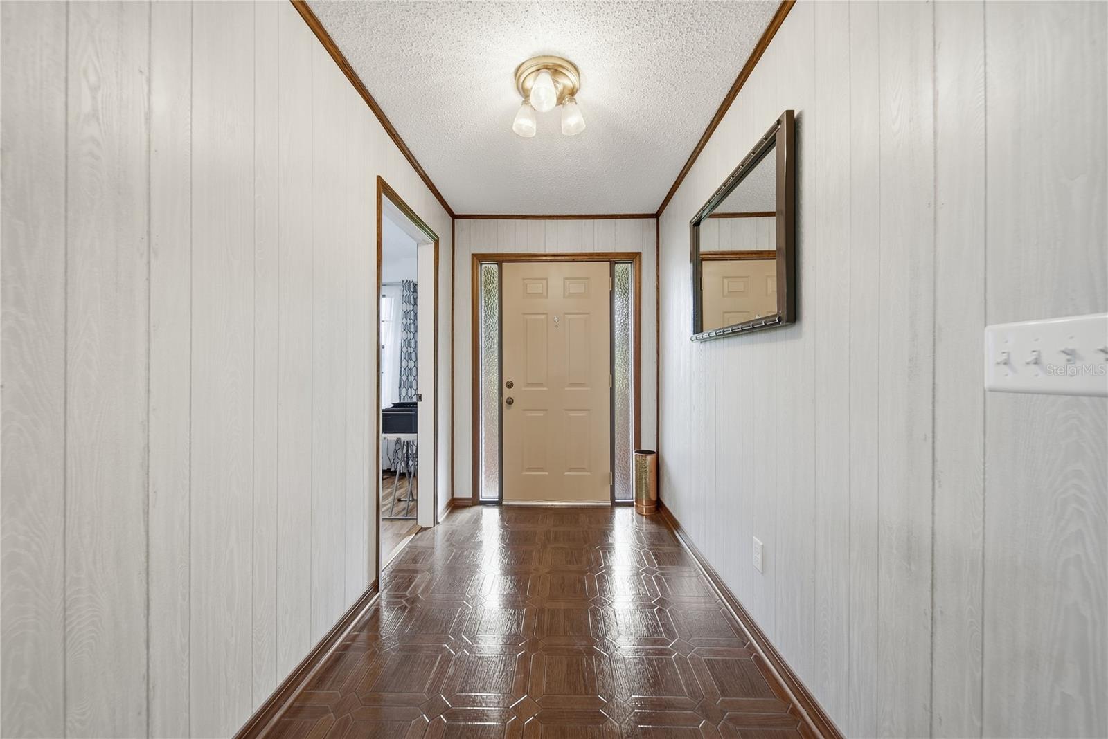 3704 THONOTOSASSA RD