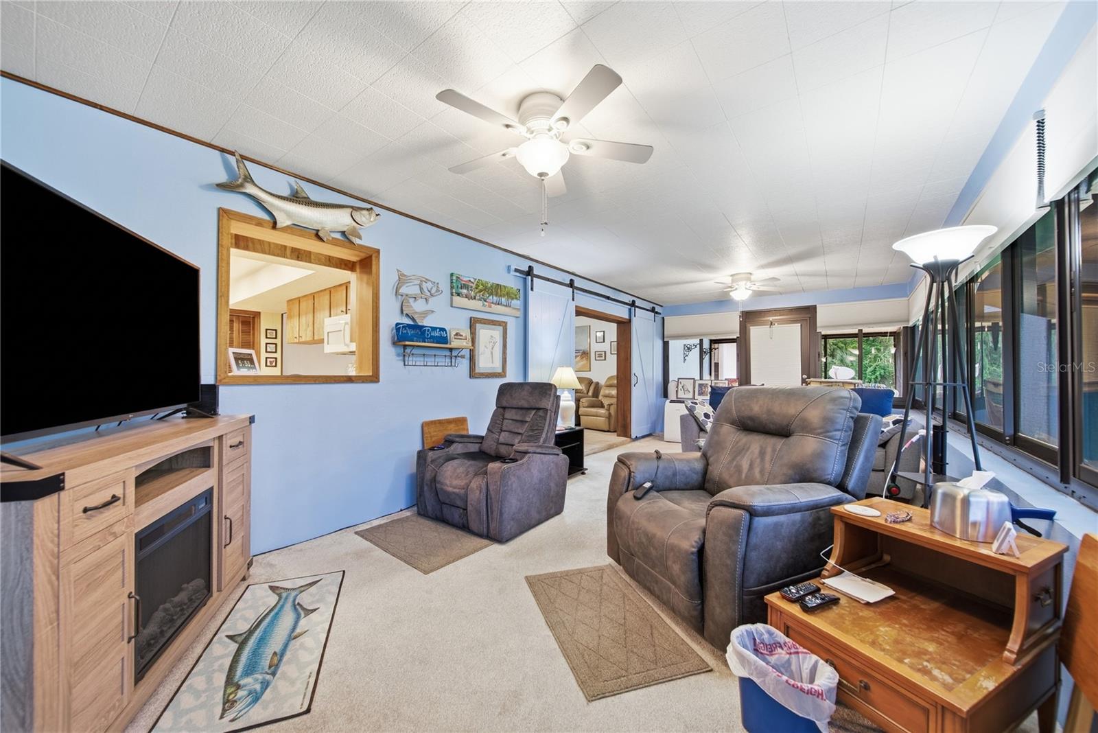 3704 THONOTOSASSA RD